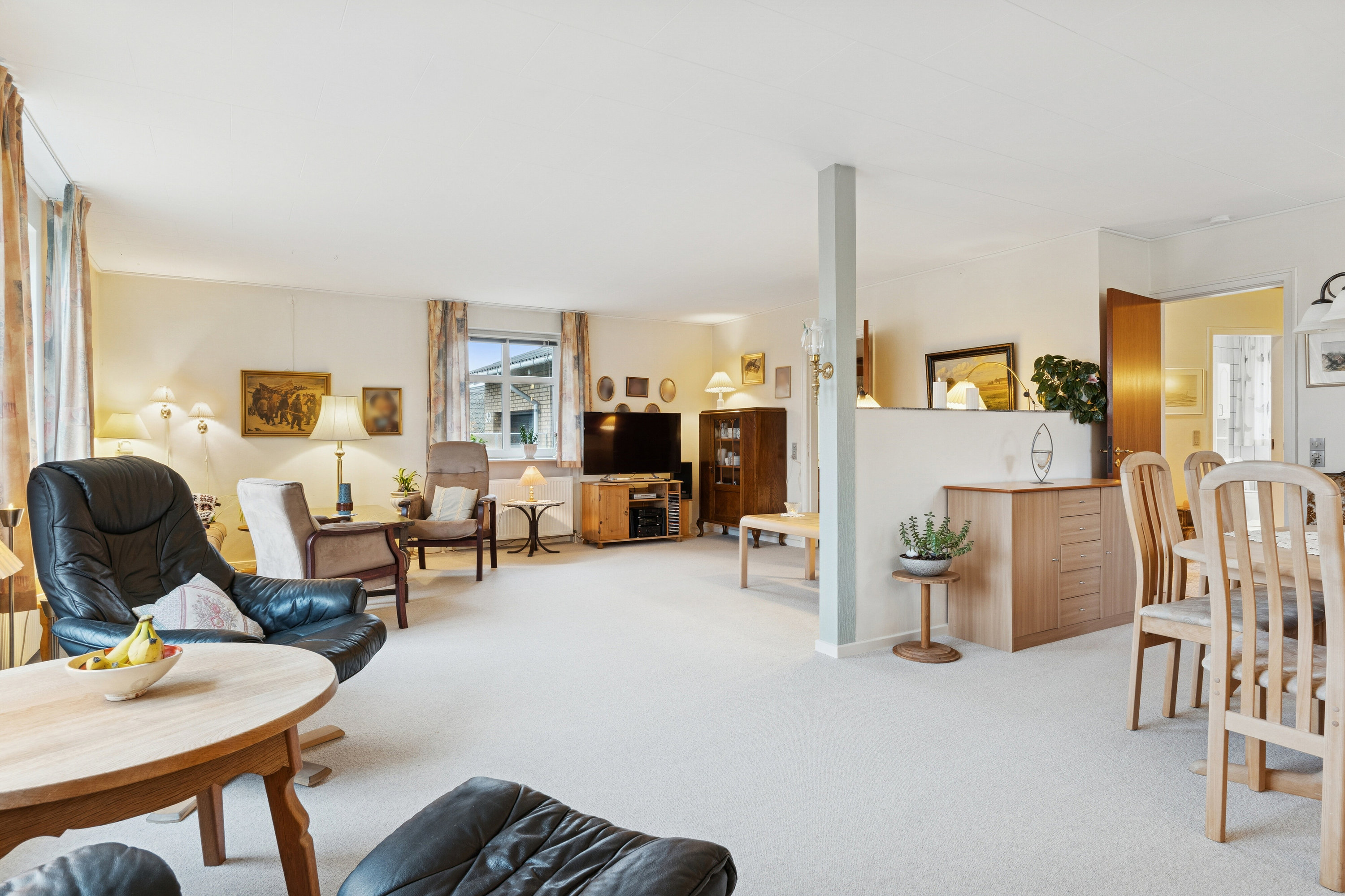 Fremhævet stue billede i fuldskærmstilstand. Billede af Sellebjergvej 29, 9881 Bindslev