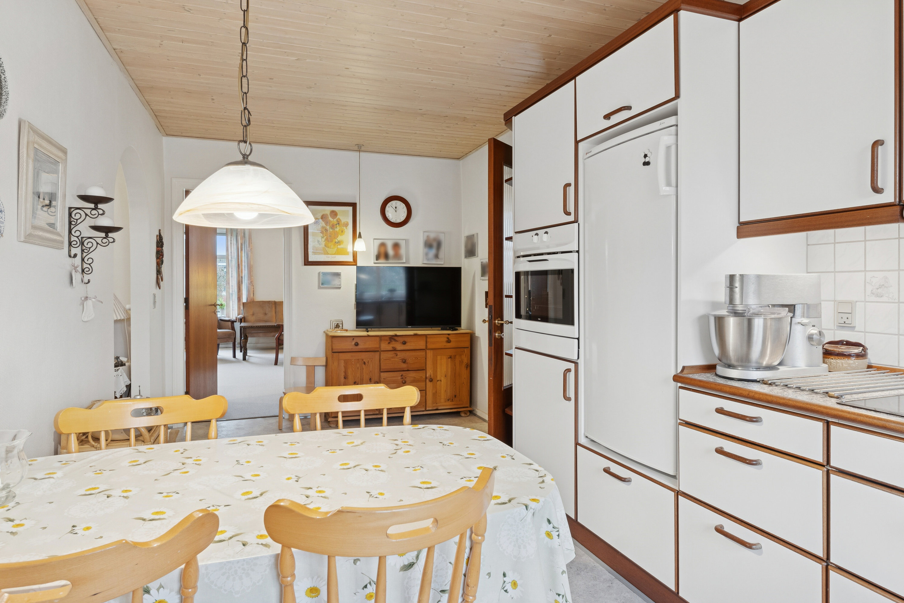 Fremhævet spisekøkken billede i fuldskærmstilstand. Billede af Sellebjergvej 29, 9881 Bindslev