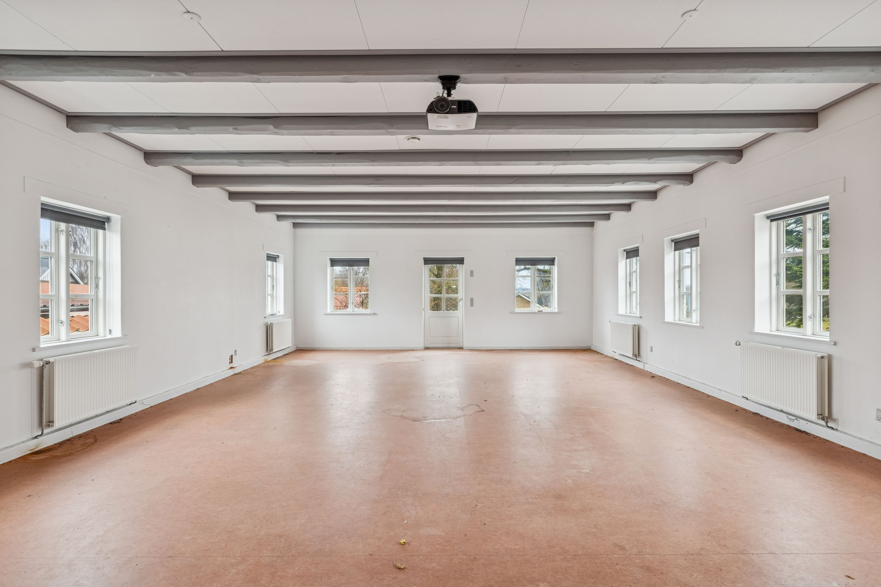 Fremhævet konfirmandstue billede i fuldskærmstilstand. Billede af Nødagervej 20, 8560 Kolind