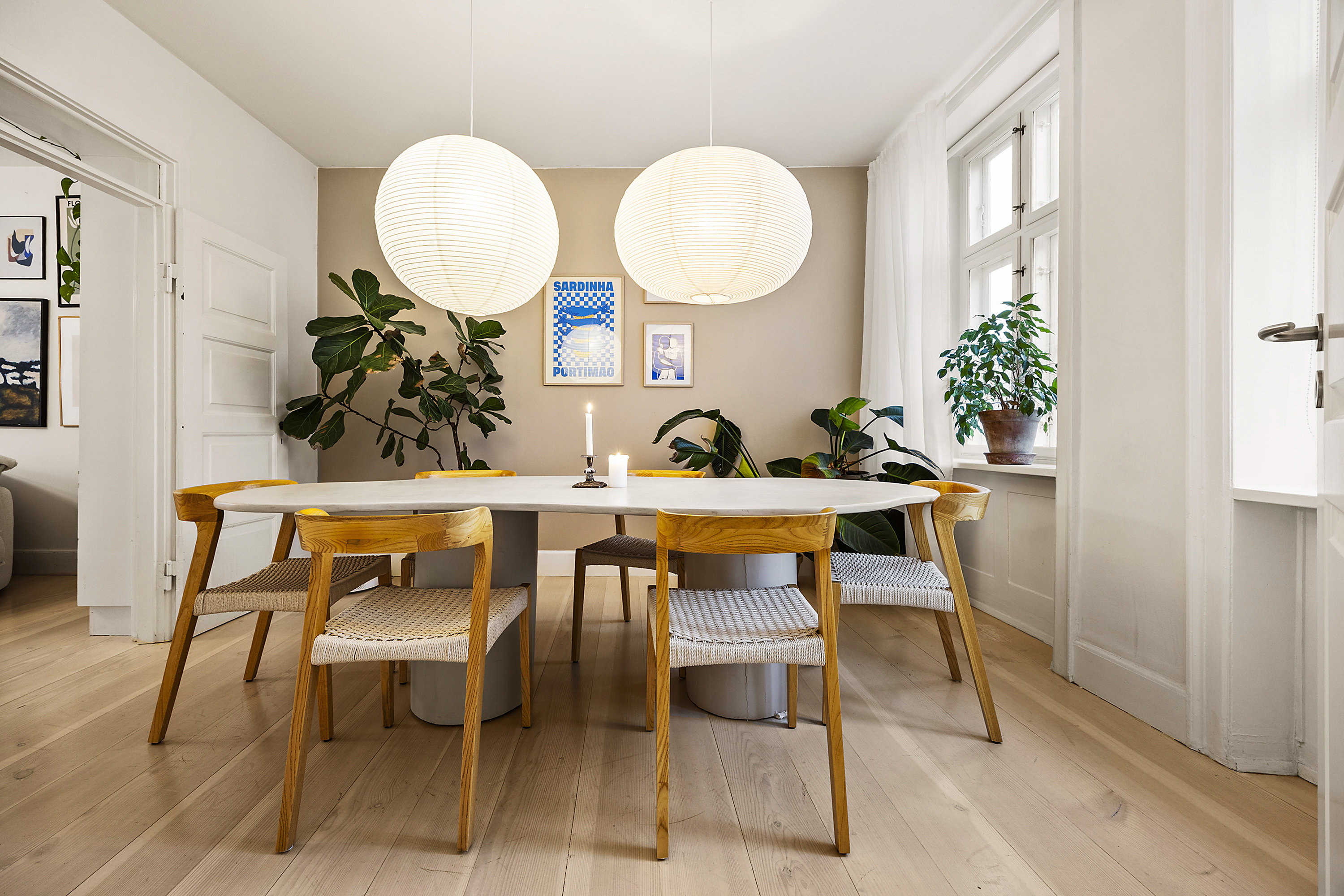 Fremhævet spisestue billede i fuldskærmstilstand. Billede af Fiolstræde 28A, 2. th., 1171 København K