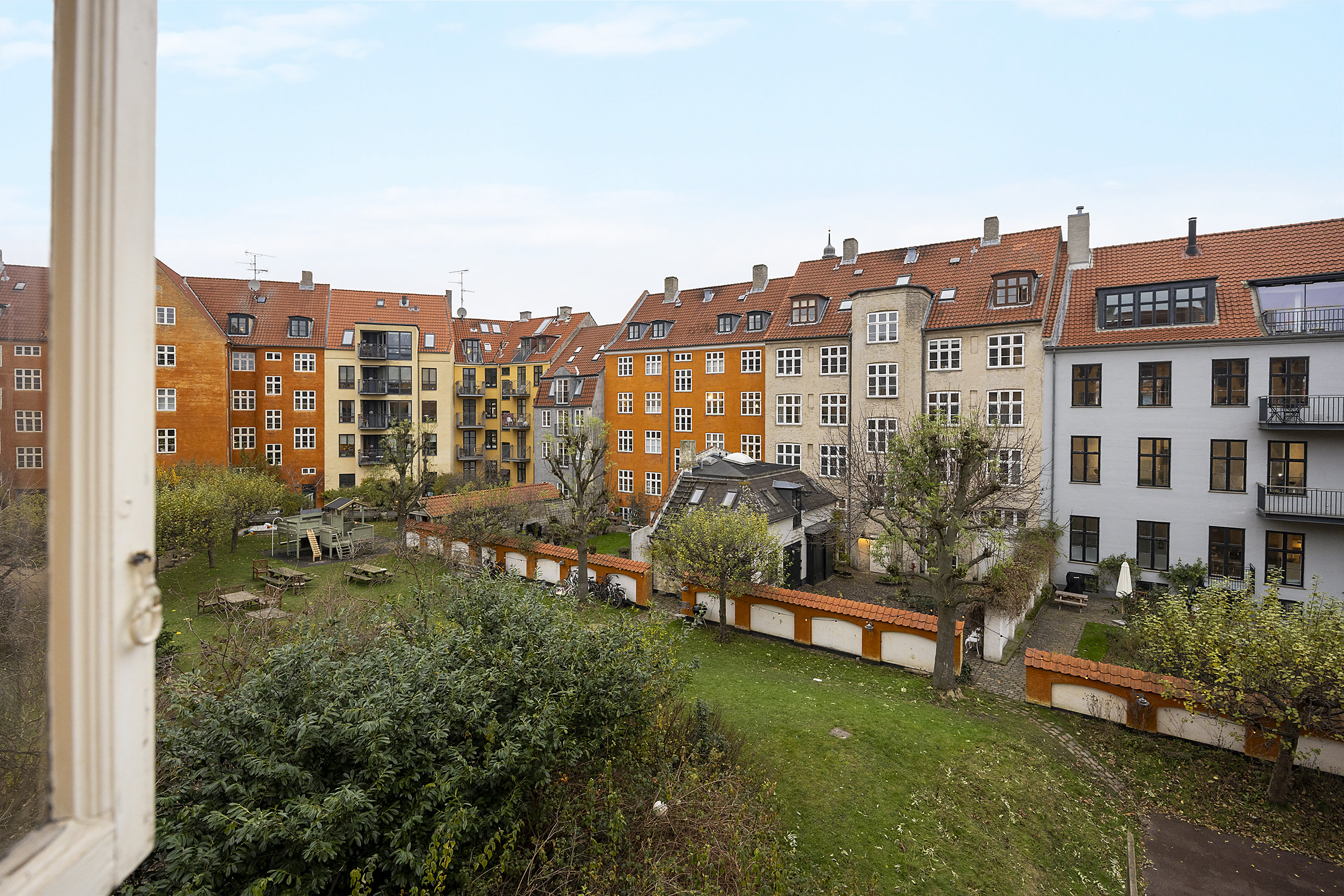 Fremhævet udsigt billede i fuldskærmstilstand. Billede af Fiolstræde 28A, 2. th., 1171 København K