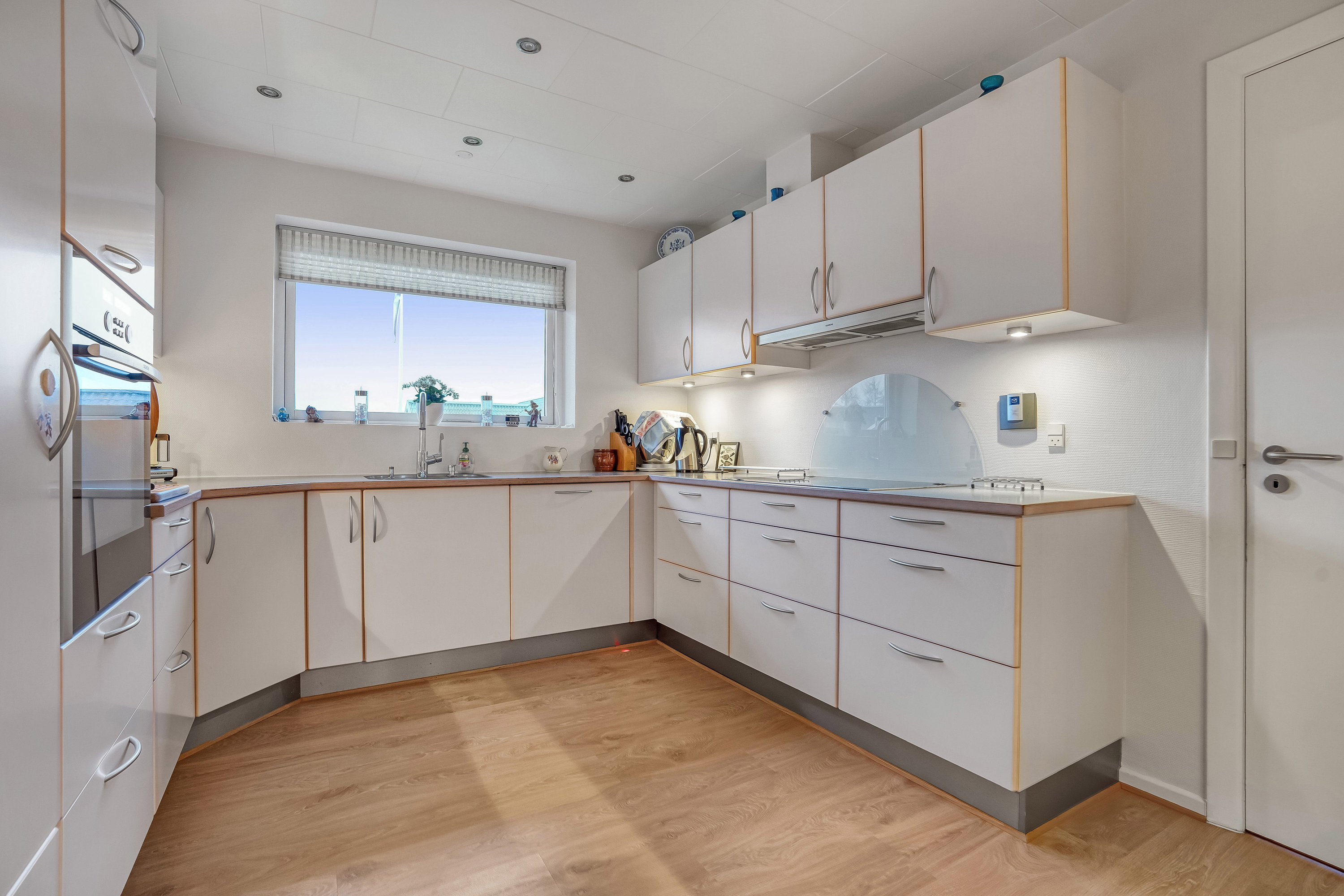 Fremhævet køkken billede i fuldskærmstilstand. Billede af Bakkedraget 6, 7300 Jelling