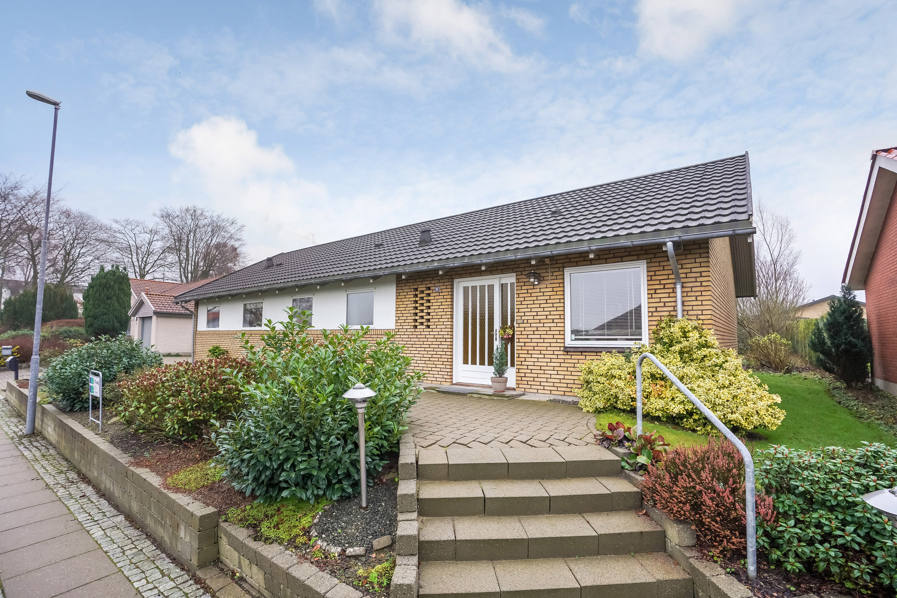 Villa: Ejendommen på Bakkedraget 6, 7300 Jelling