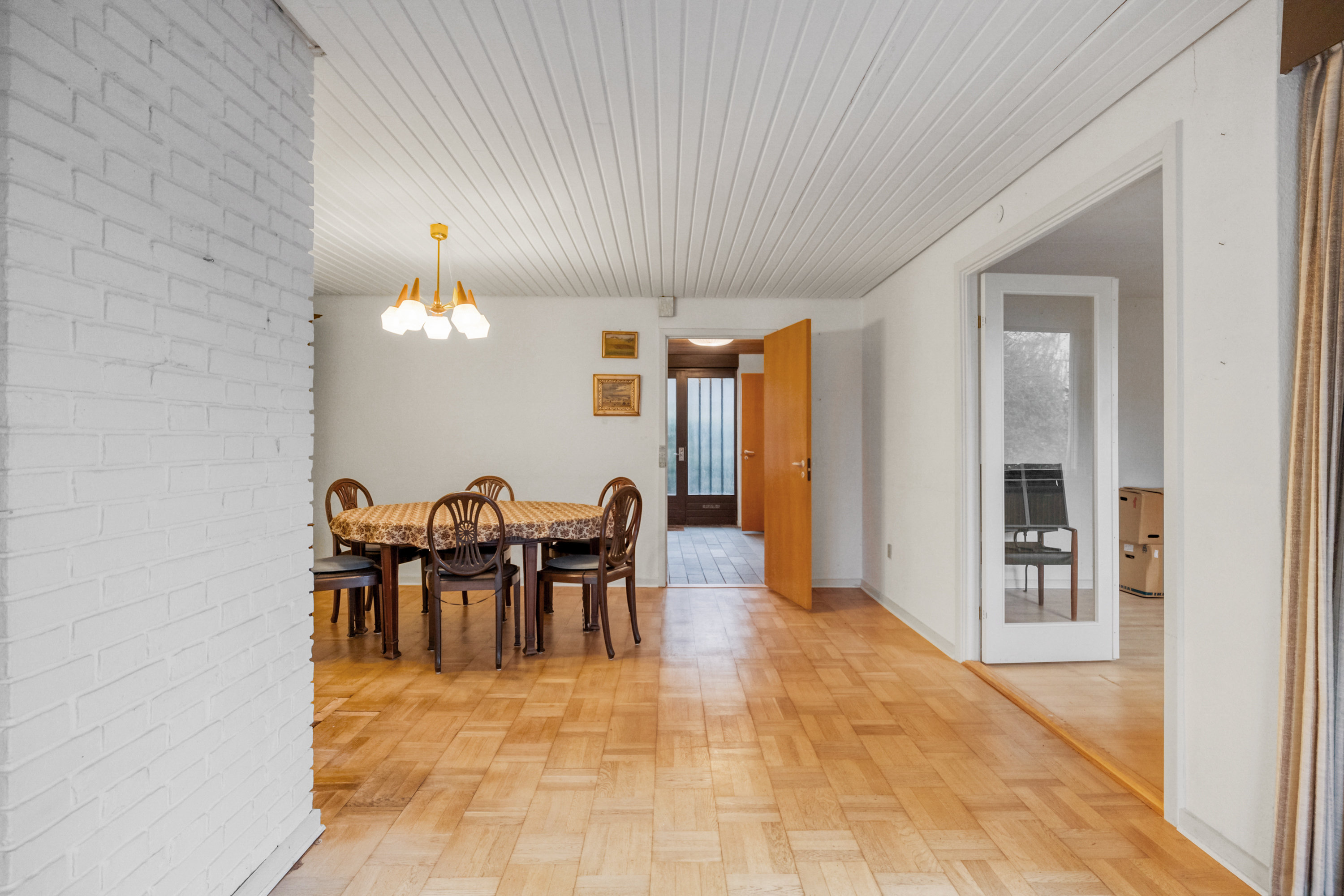 Fremhævet  billede i fuldskærmstilstand. Billede af Klokkerfaldet 115, Hasle, 8210 Aarhus V