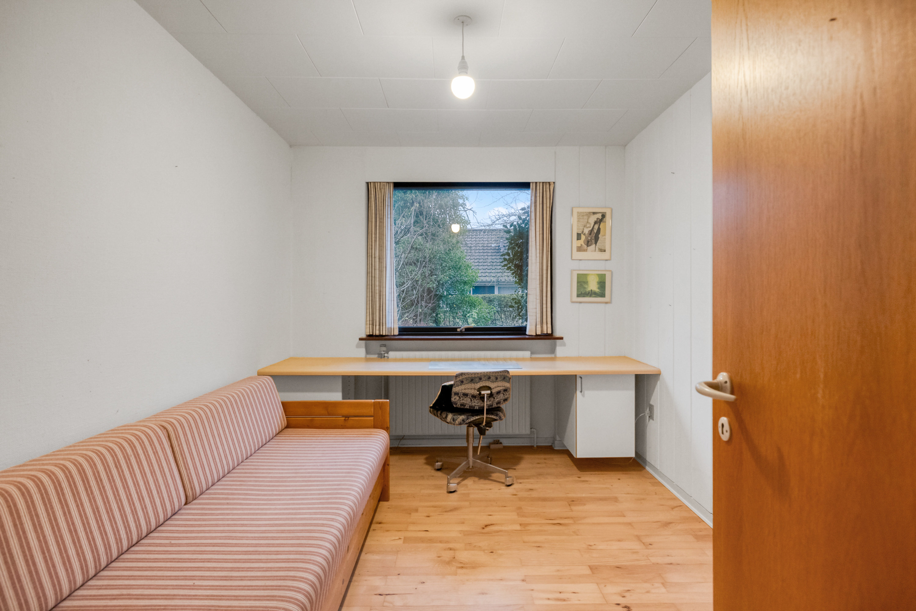 Fremhævet  billede i fuldskærmstilstand. Billede af Klokkerfaldet 115, Hasle, 8210 Aarhus V