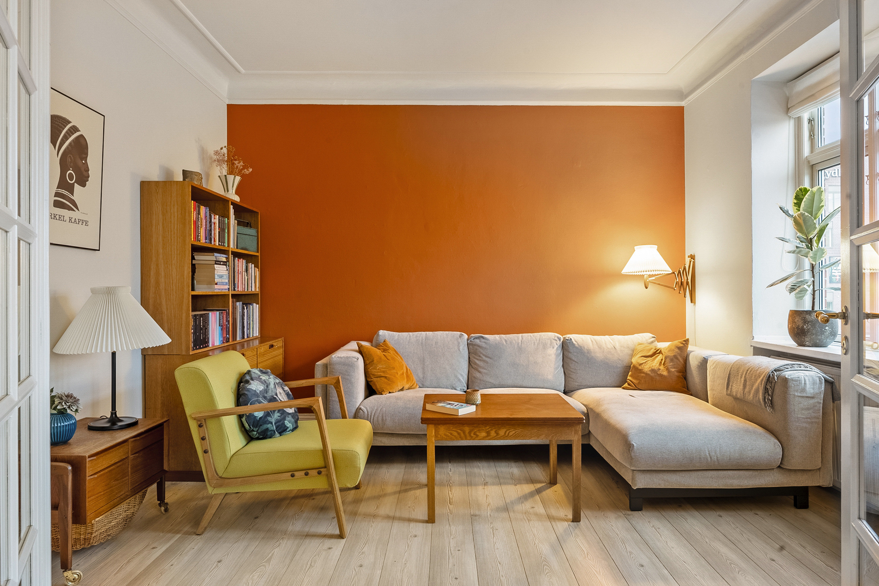 Fremhævet stue billede i fuldskærmstilstand. Billede af Sdr. Boulevard 228, 1., 5000 Odense C