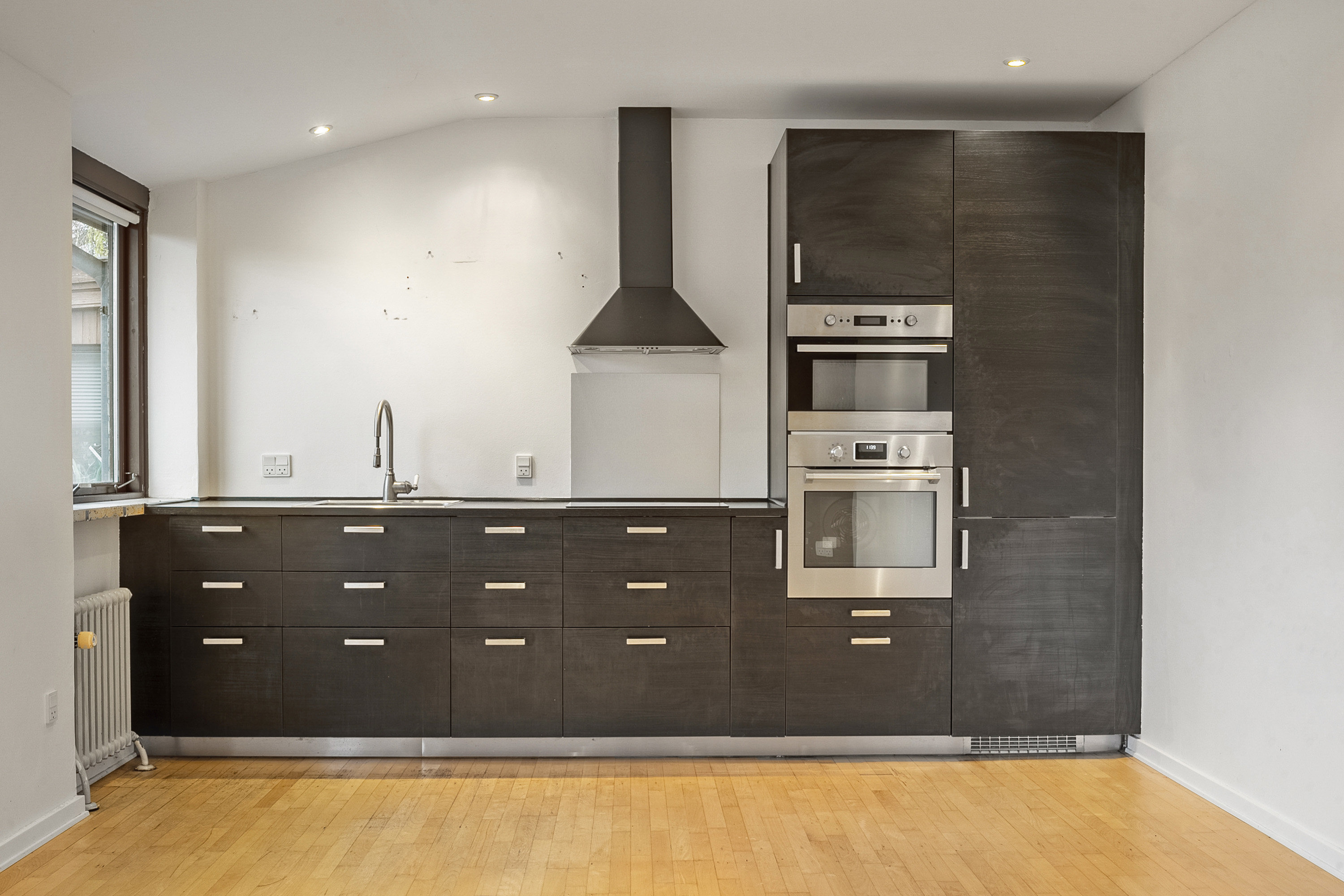 Fremhævet køkken billede i fuldskærmstilstand. Billede af Edvard Weies Vænge 43, 5220 Odense SØ