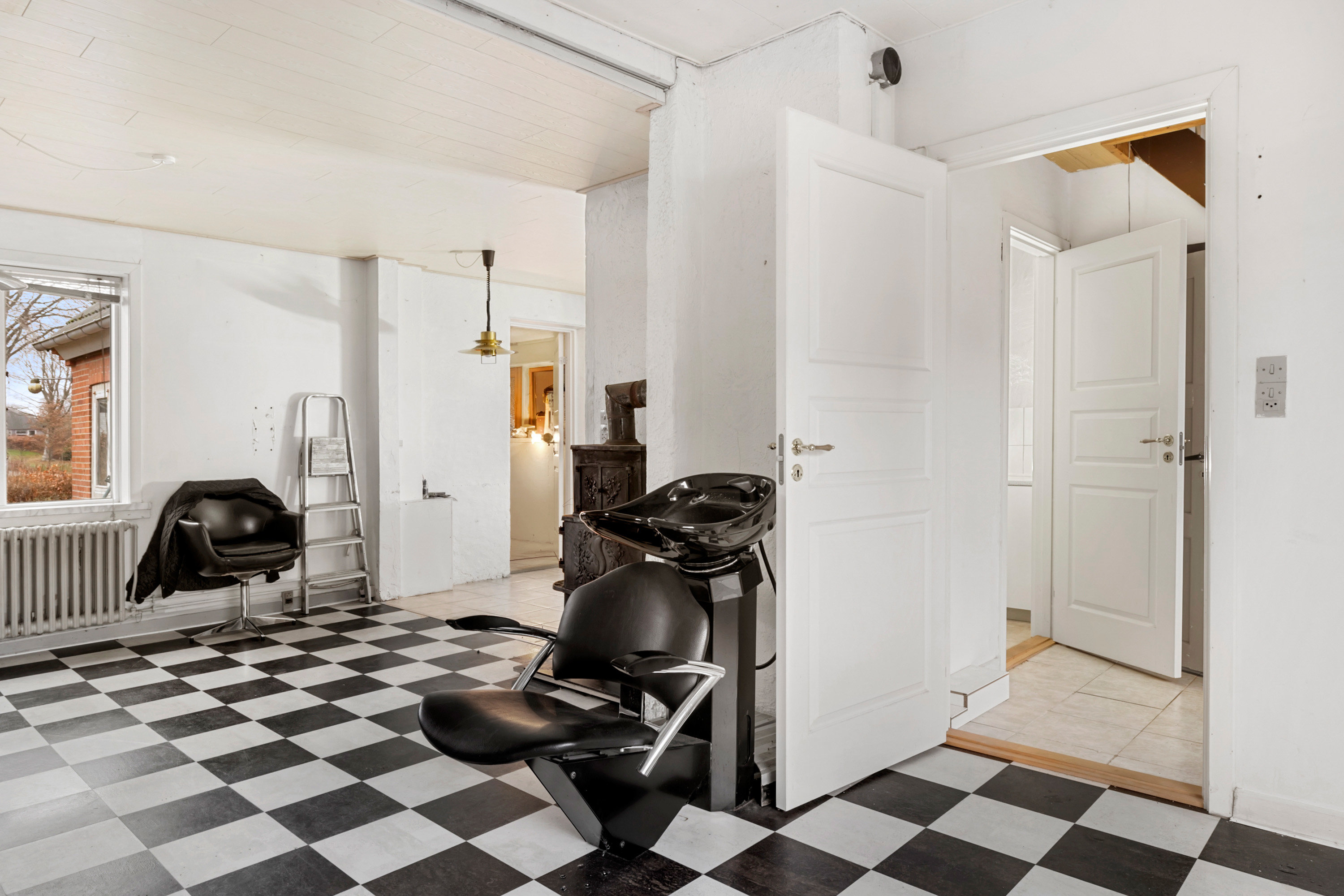 Fremhævet stue billede i fuldskærmstilstand. Billede af Møllevænget 19, 9870 Sindal