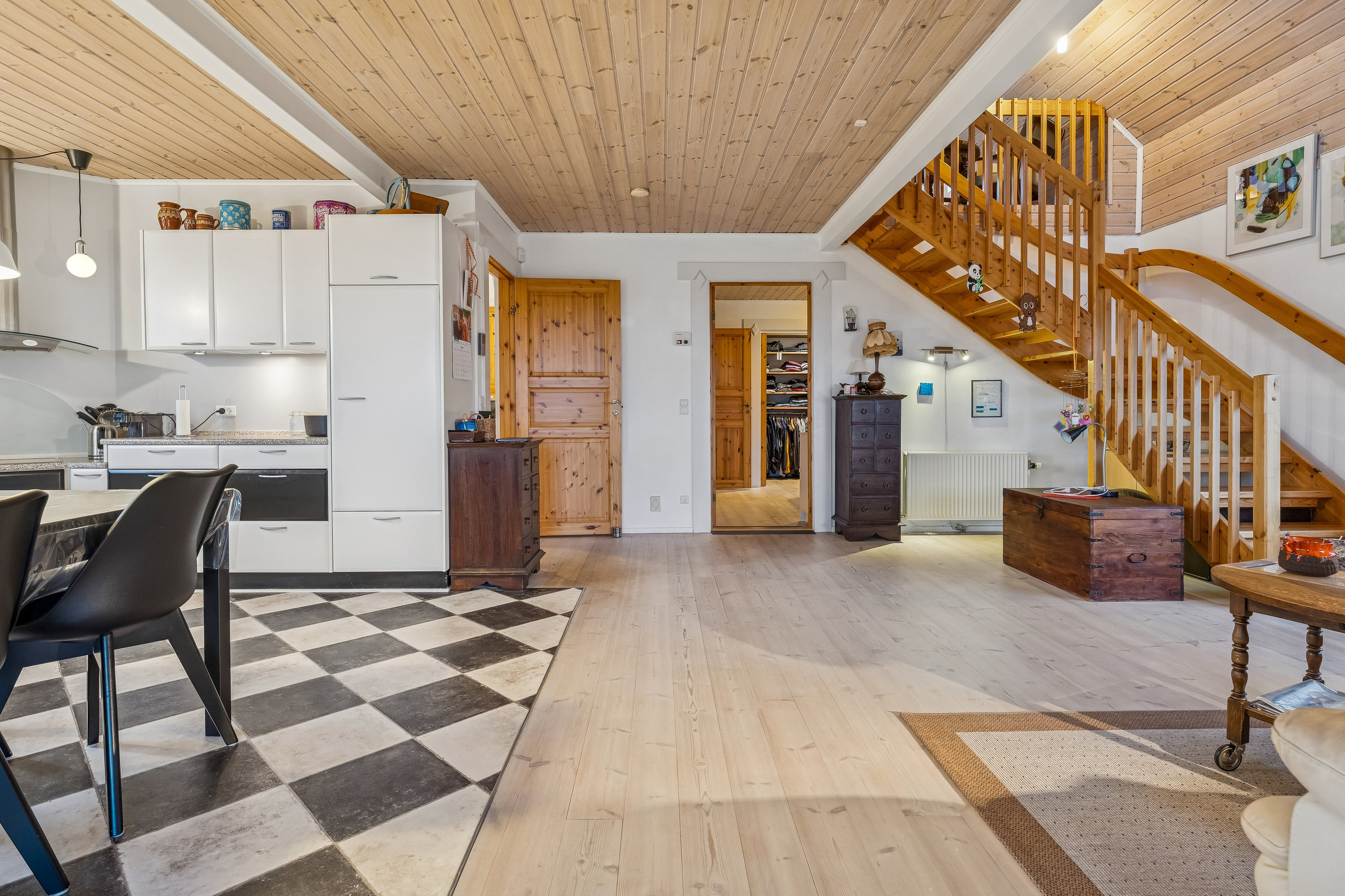 Fremhævet stue billede i fuldskærmstilstand. Billede af Amstrup Bakker 32, 8860 Ulstrup