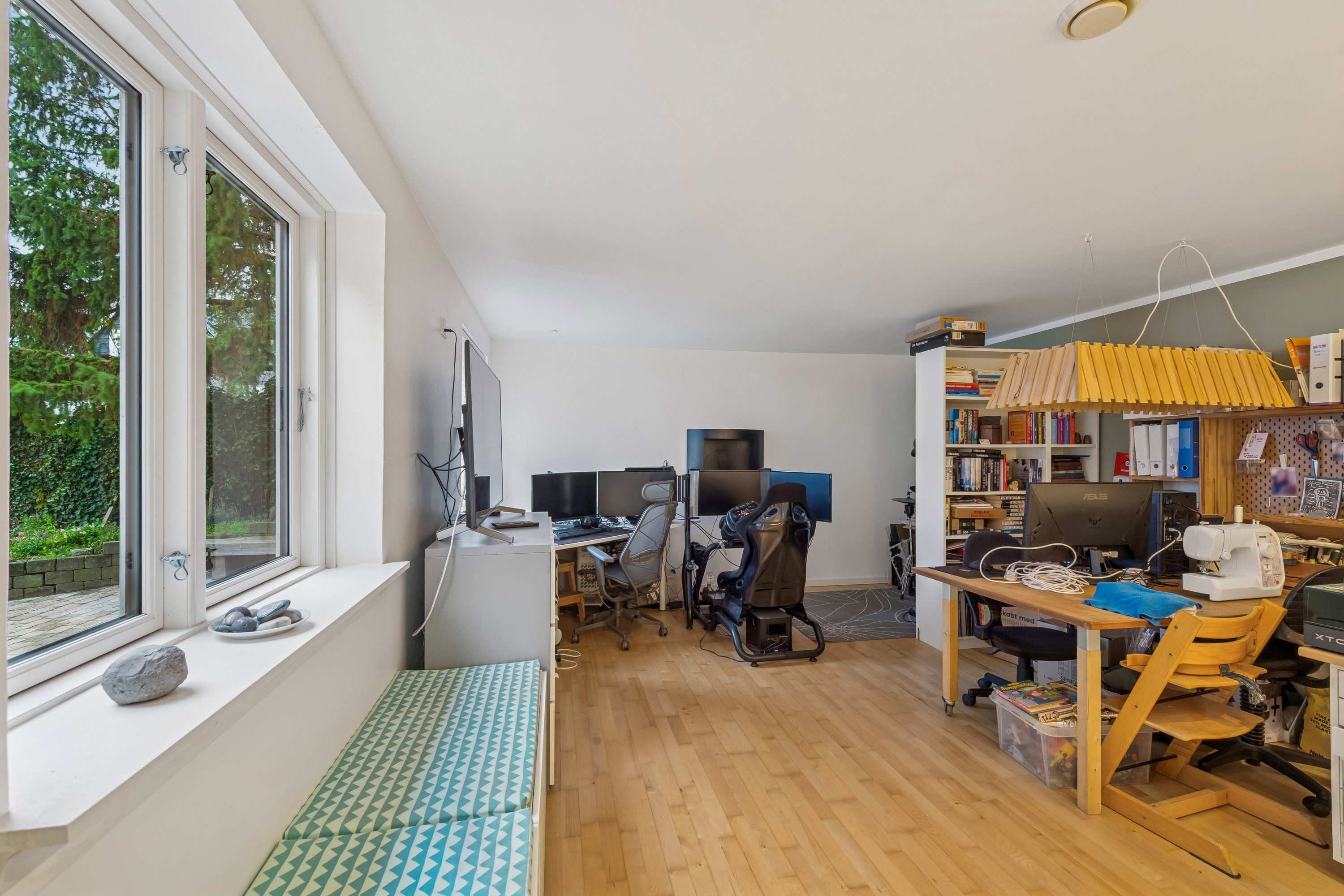 Fremhævet stue billede i fuldskærmstilstand. Billede af Lyngevej 29, Fløng, 2640 Hedehusene