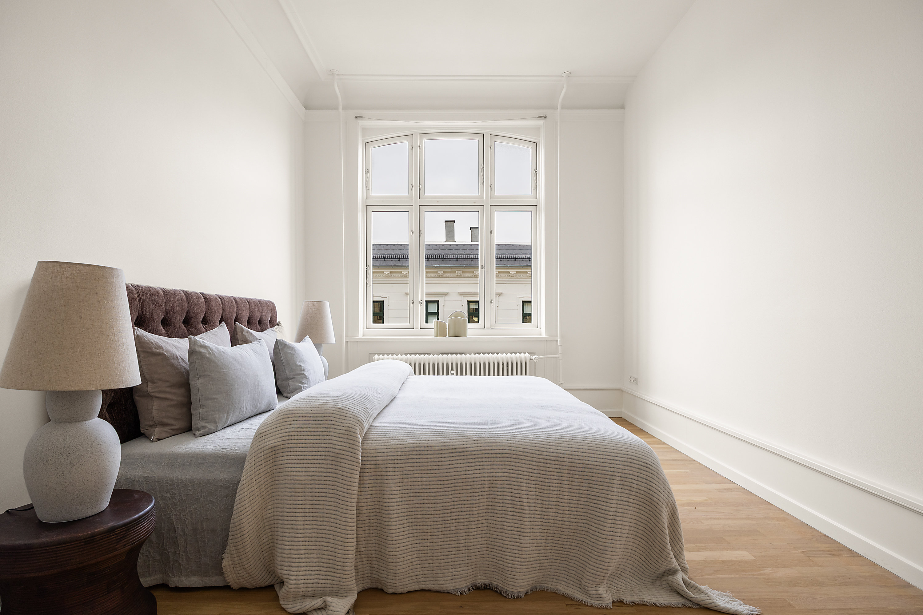 Fremhævet soveværelse billede i fuldskærmstilstand. Billede af Linnésgade 22C, 4. th., 1361 København K