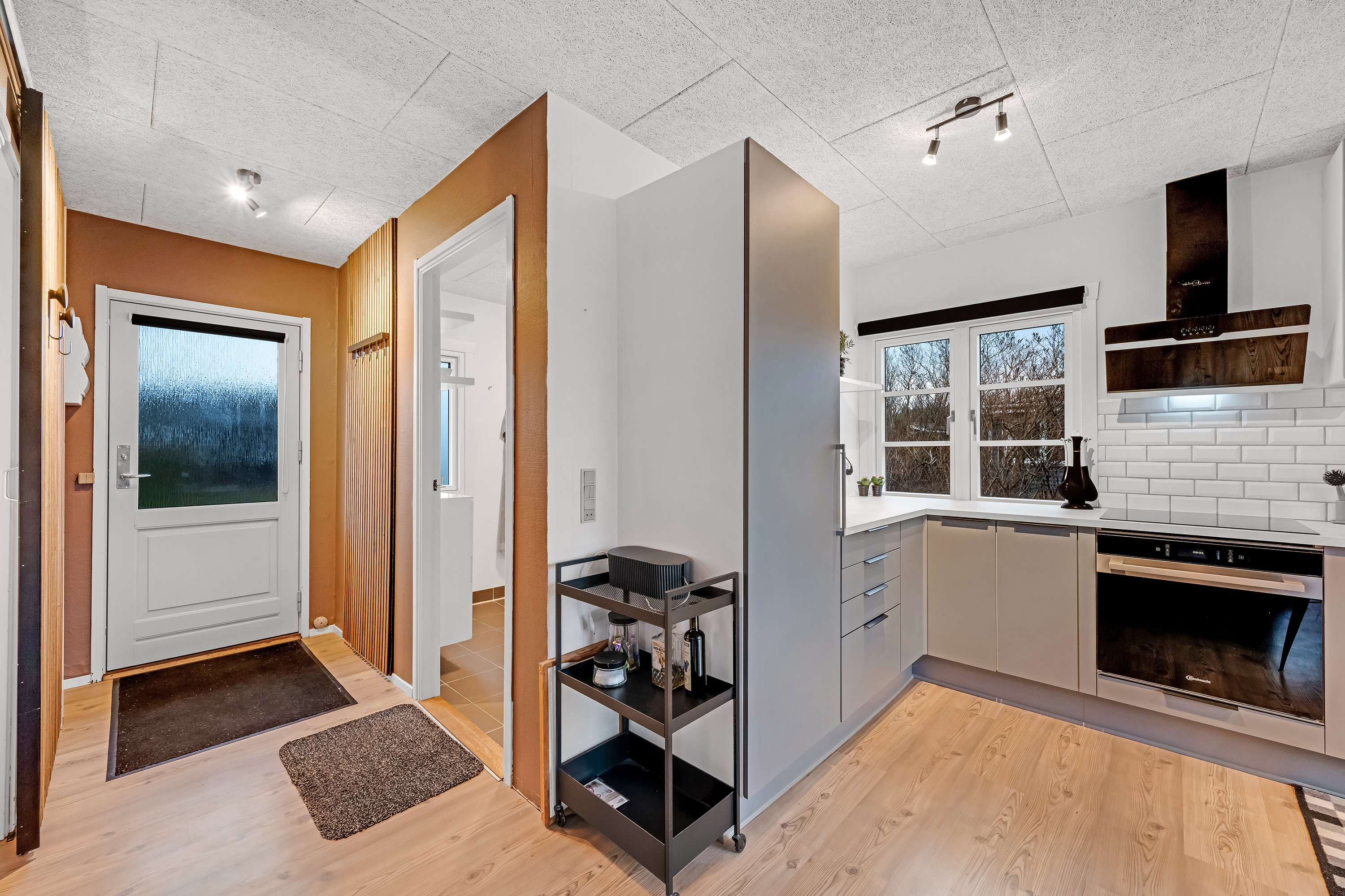 Fremhævet køkken billede i fuldskærmstilstand. Billede af Egernvej 39, 6893 Hemmet