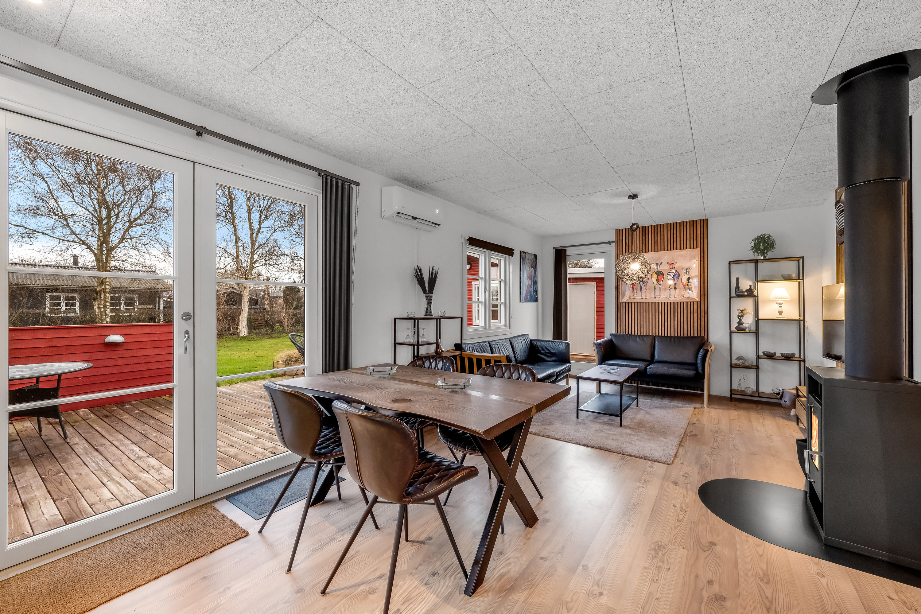 Fremhævet stue billede i fuldskærmstilstand. Billede af Egernvej 39, 6893 Hemmet