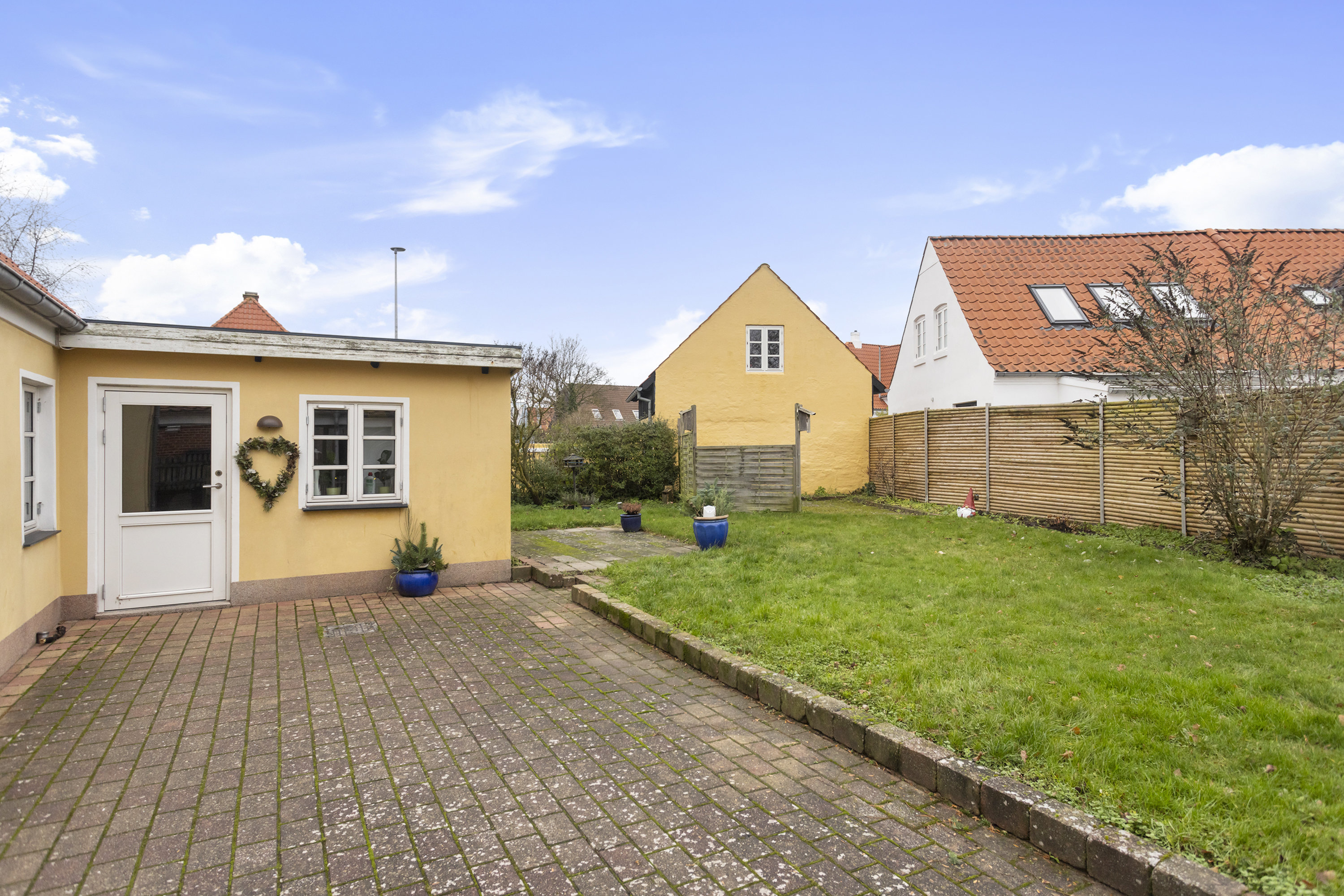 Fremhævet terrasse billede i fuldskærmstilstand. Billede af Søndergade 25, 9300 Sæby