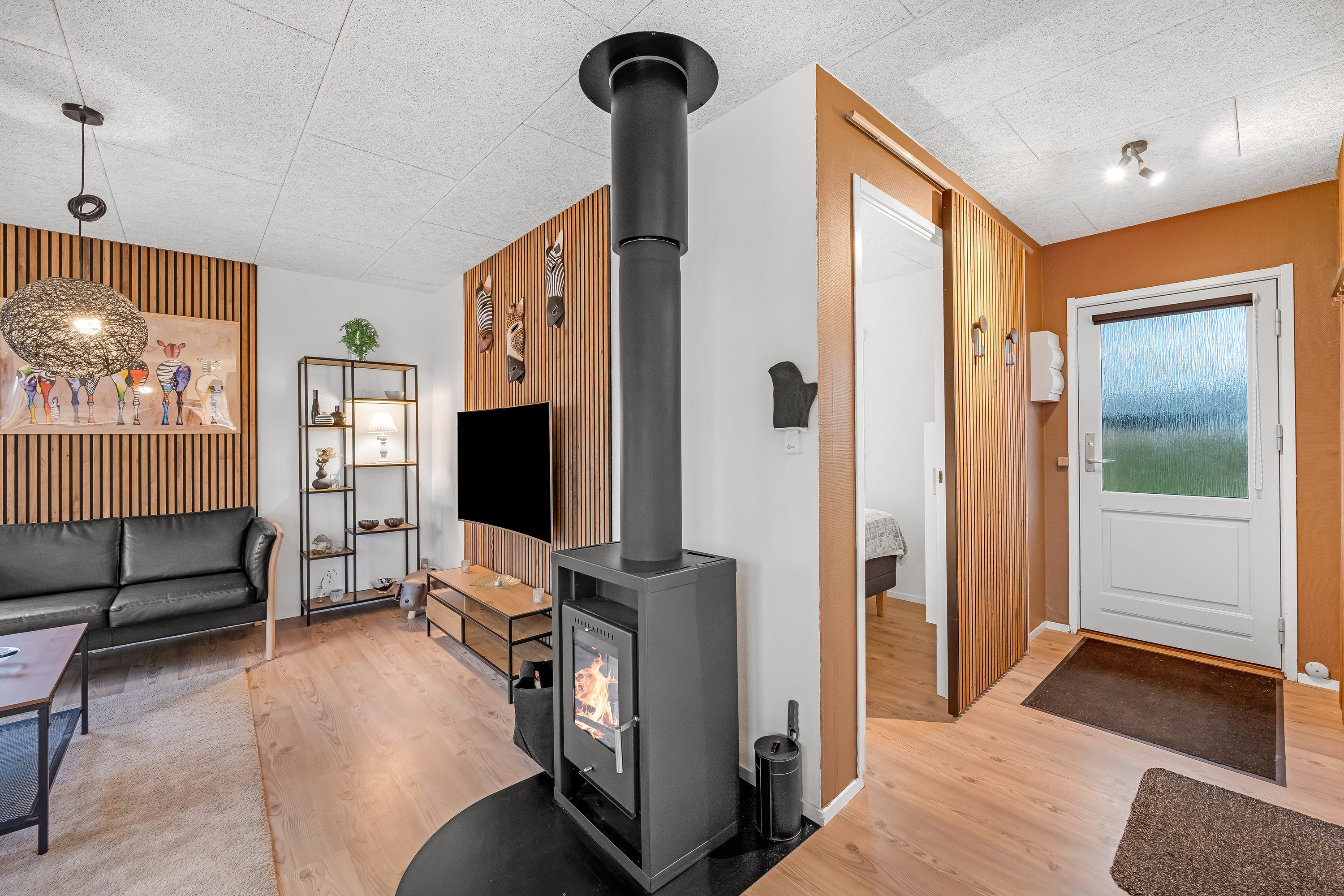 Fremhævet stue billede i fuldskærmstilstand. Billede af Egernvej 39, 6893 Hemmet