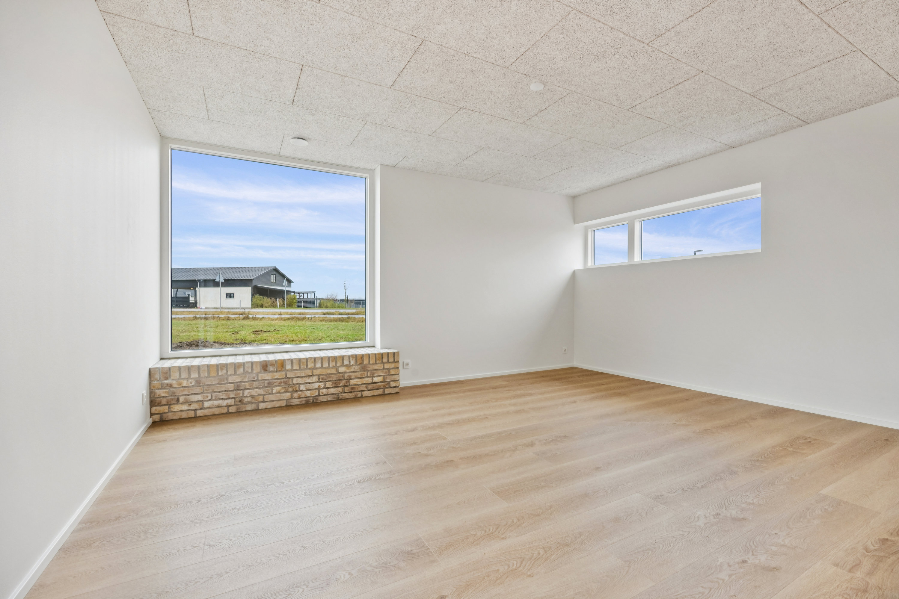 Fremhævet  billede i fuldskærmstilstand. Billede af Solhvervs Alle 13, 9440 Aabybro