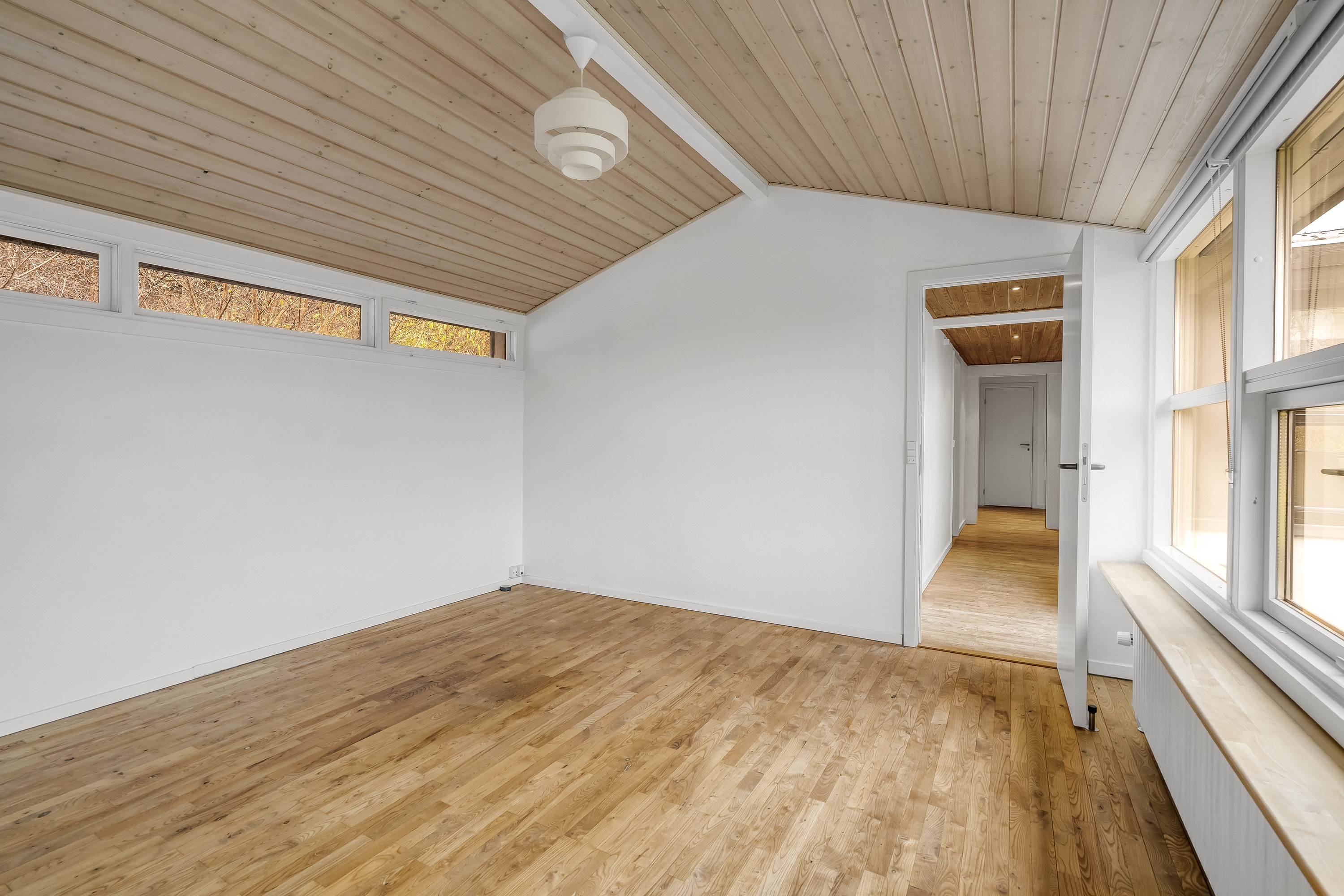 Fremhævet værelse billede i fuldskærmstilstand. Billede af Skovhegnet 4, 3400 Hillerød