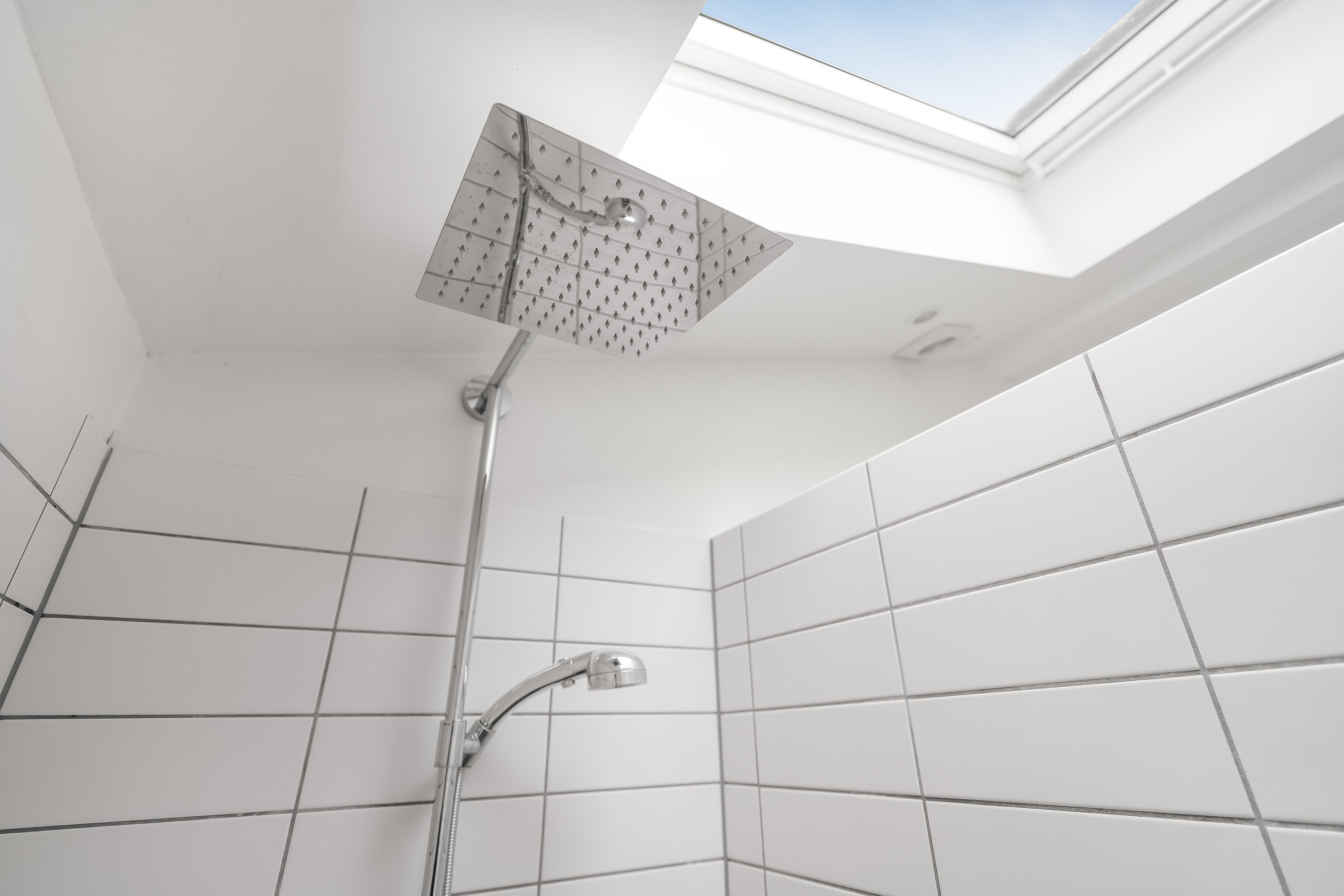 Fremhævet badeværelse billede i fuldskærmstilstand. Billede af Skovhegnet 4, 3400 Hillerød