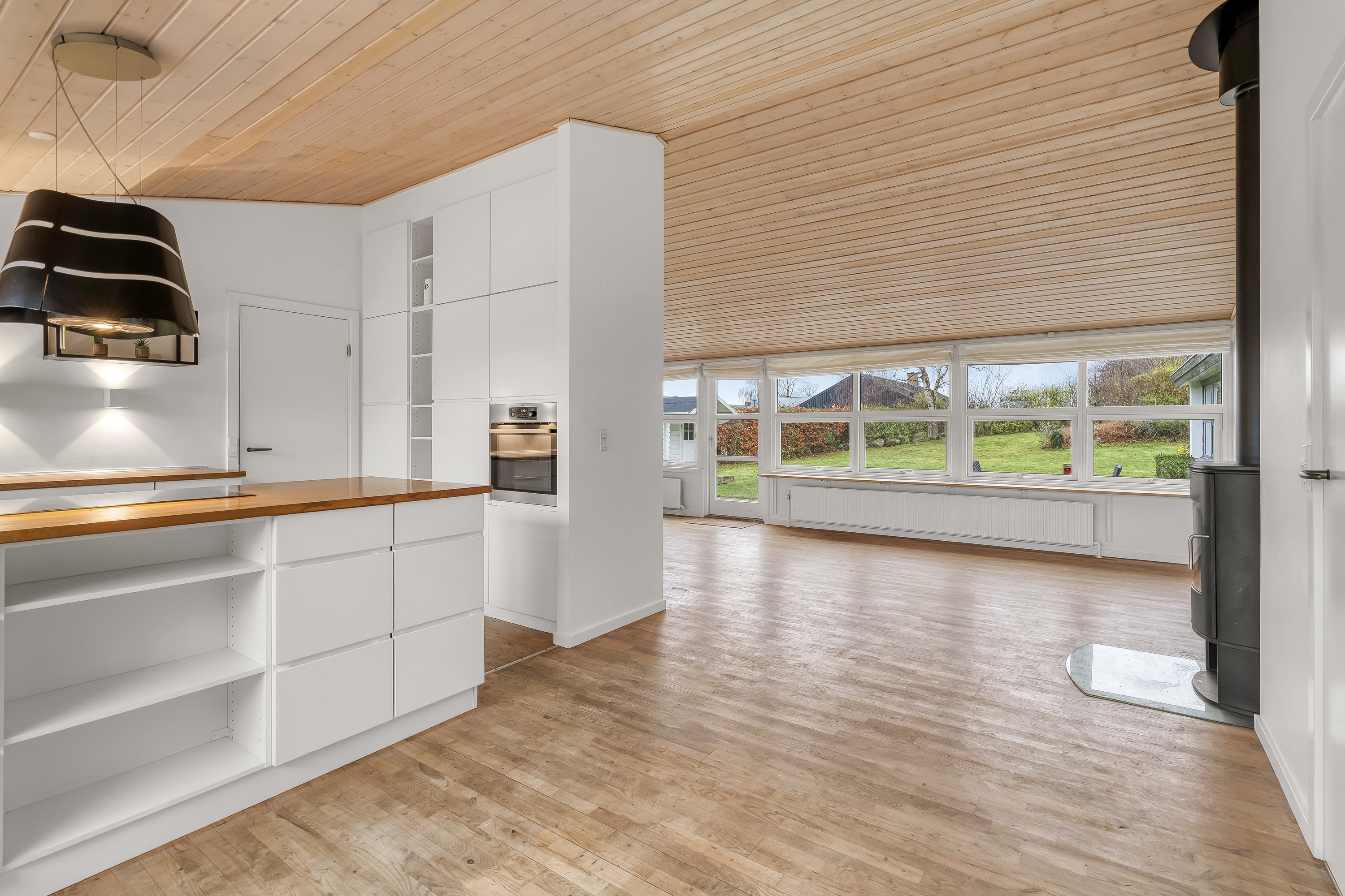 Fremhævet køkken billede i fuldskærmstilstand. Billede af Skovhegnet 4, 3400 Hillerød