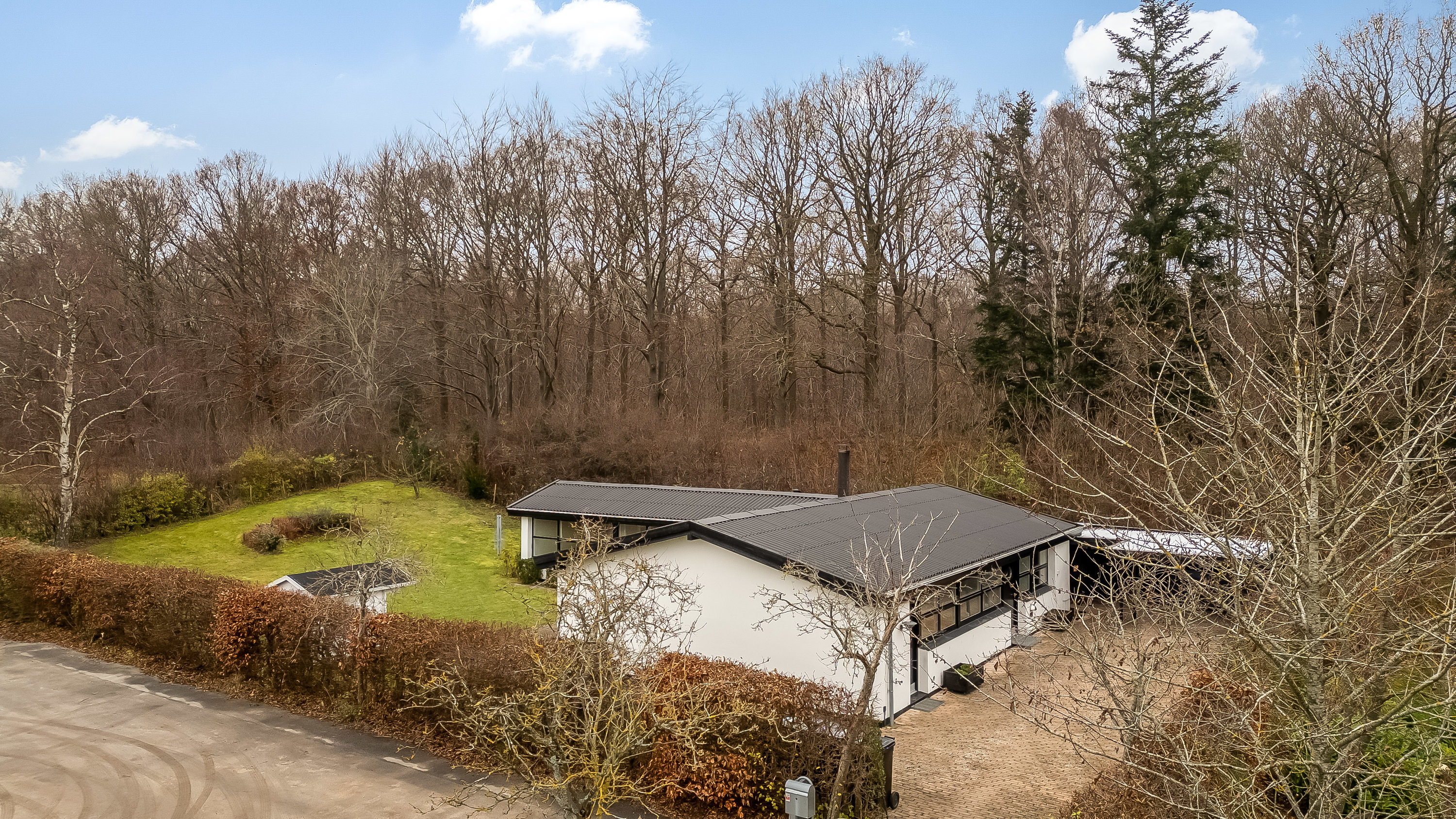 Miniaturebillede 2: facade. Billede af Skovhegnet 4, 3400 Hillerød