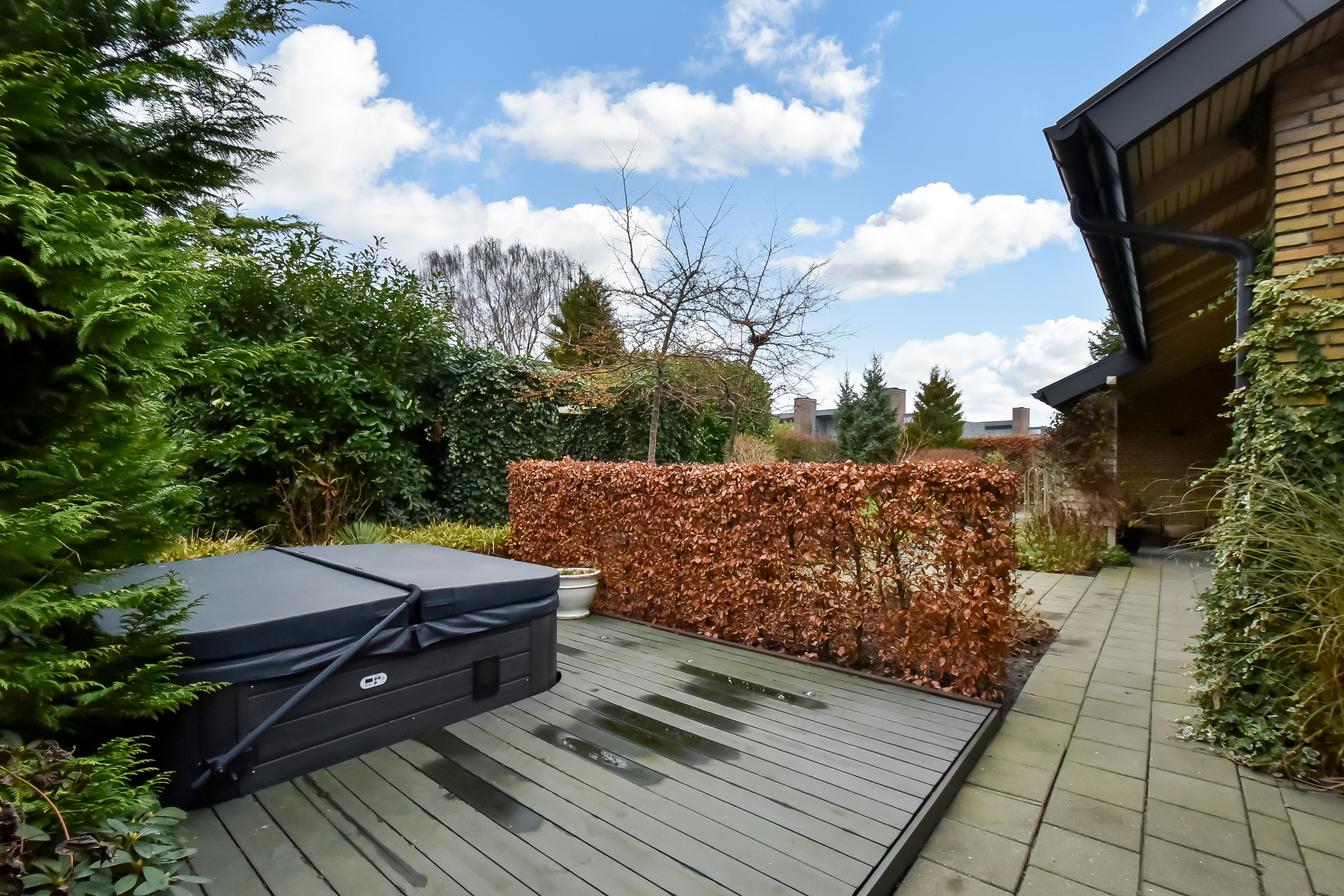 Fremhævet terrasse billede i fuldskærmstilstand. Billede af Farvergårdvej 7, 7400 Herning