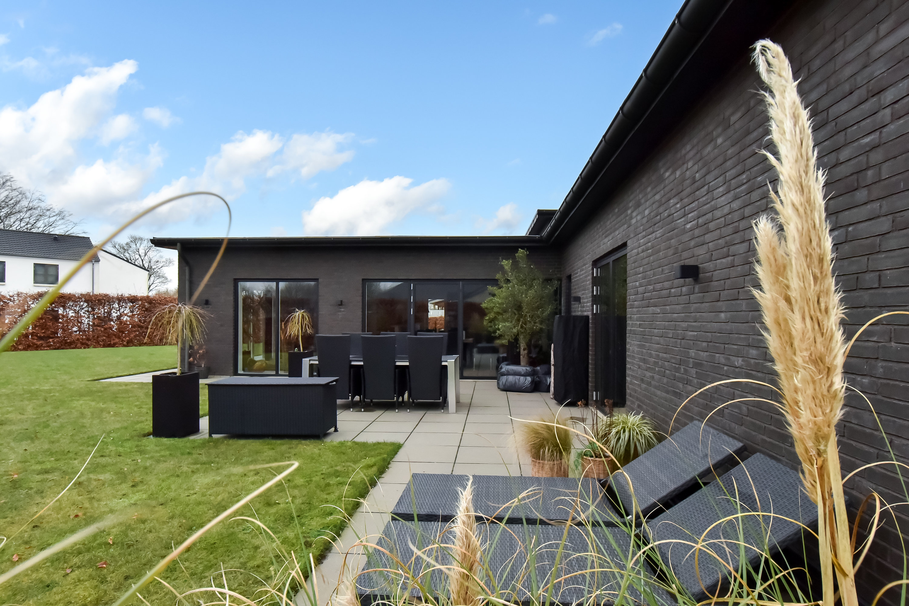 Fremhævet terrasse billede i fuldskærmstilstand. Billede af Tjørring Vænget 4, Tjørring, 7400 Herning