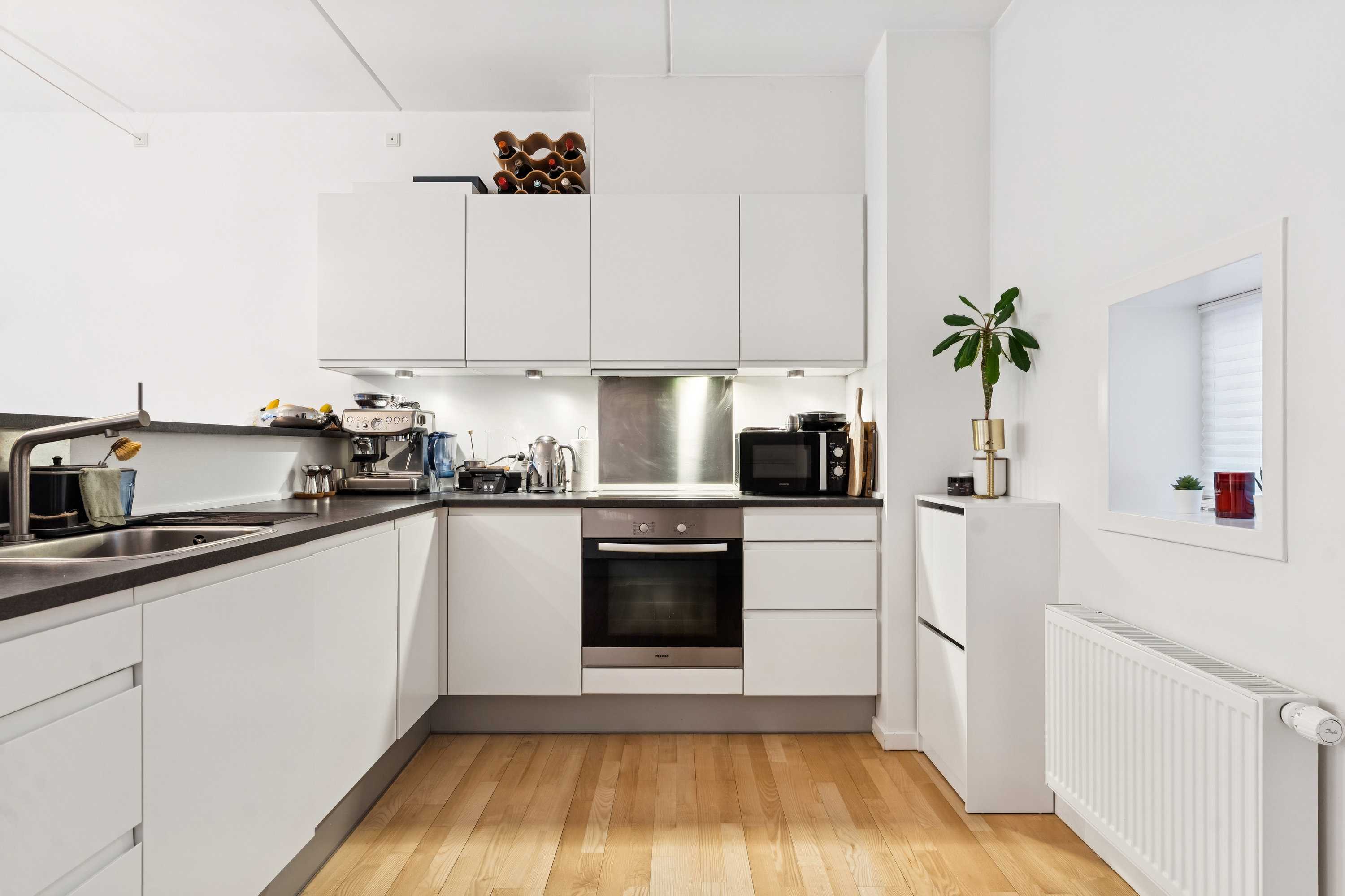 Fremhævet køkken billede i fuldskærmstilstand. Billede af Baune Alle 2, 1. d., 2800 Kongens Lyngby