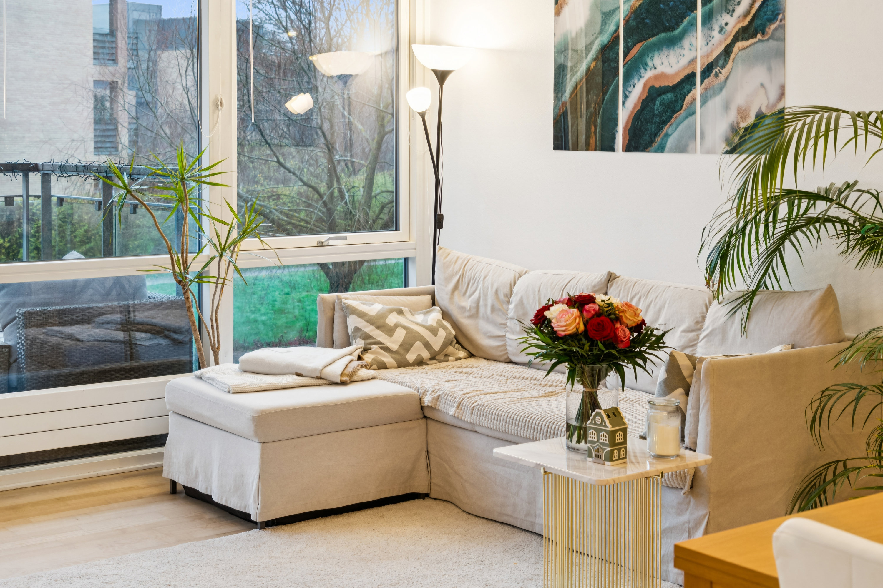 Fremhævet stue billede i fuldskærmstilstand. Billede af Baune Alle 2, 1. d., 2800 Kongens Lyngby