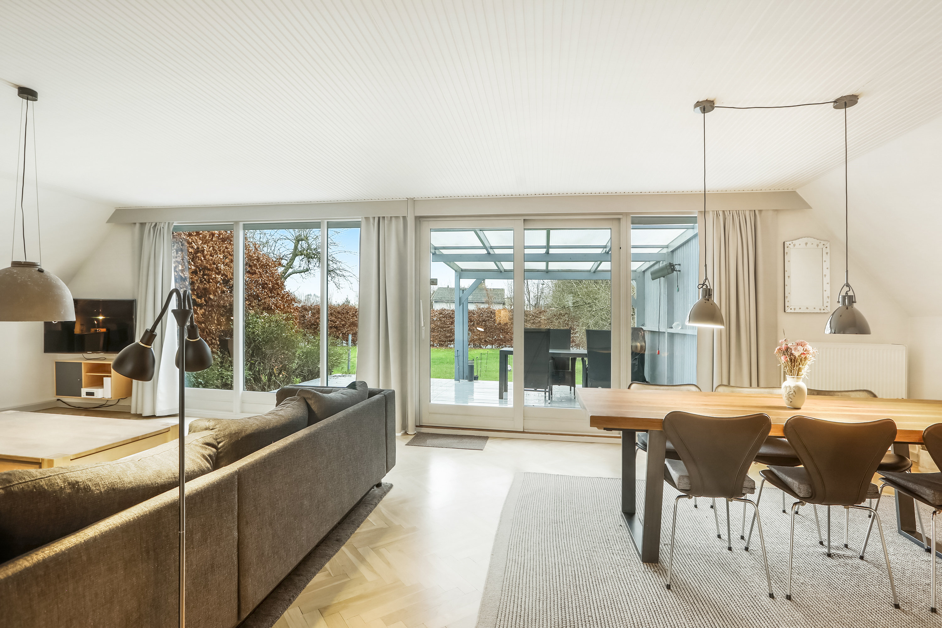 Fremhævet stue billede i fuldskærmstilstand. Billede af Hårbyvej 4, 2740 Skovlunde