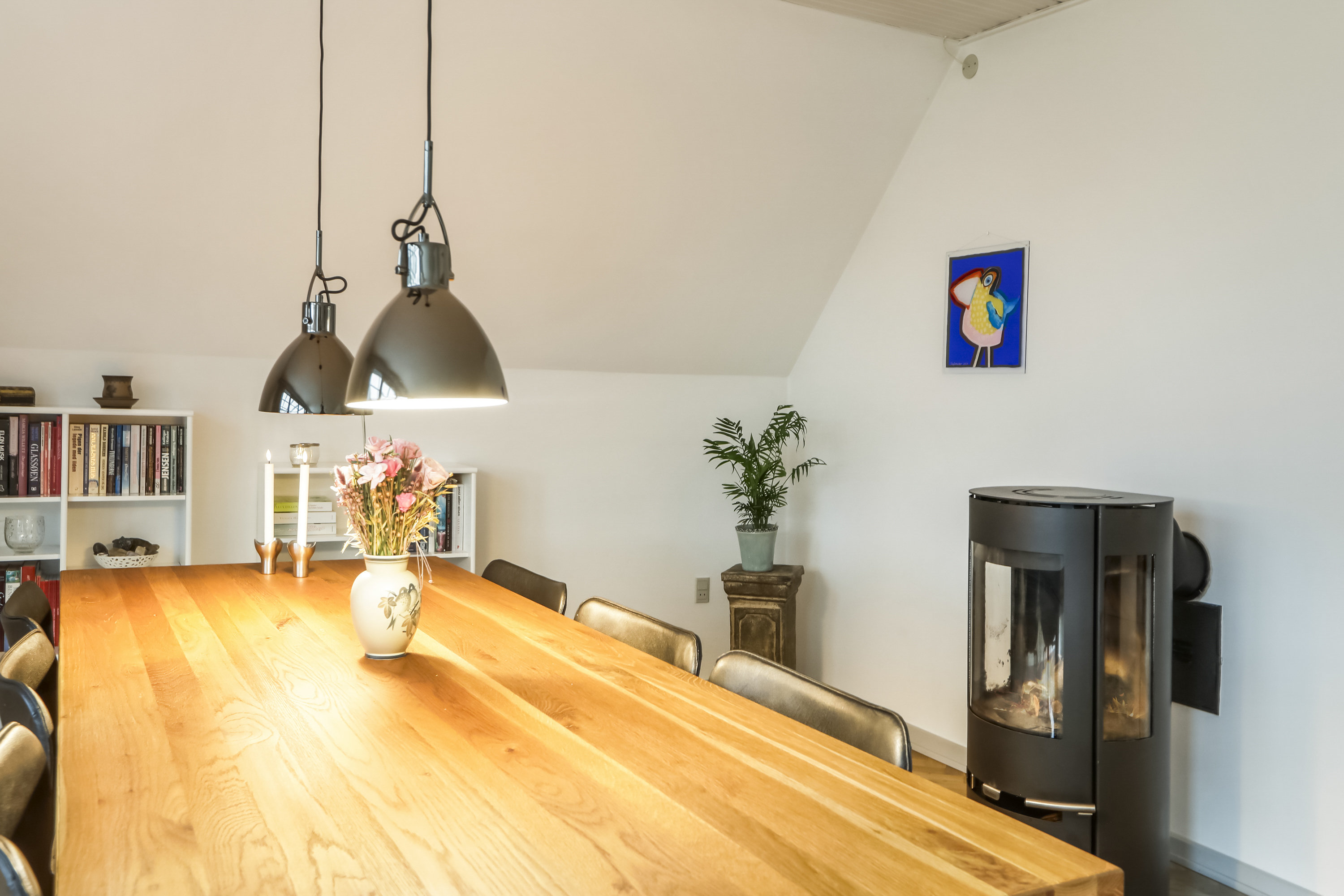 Fremhævet stue billede i fuldskærmstilstand. Billede af Hårbyvej 4, 2740 Skovlunde