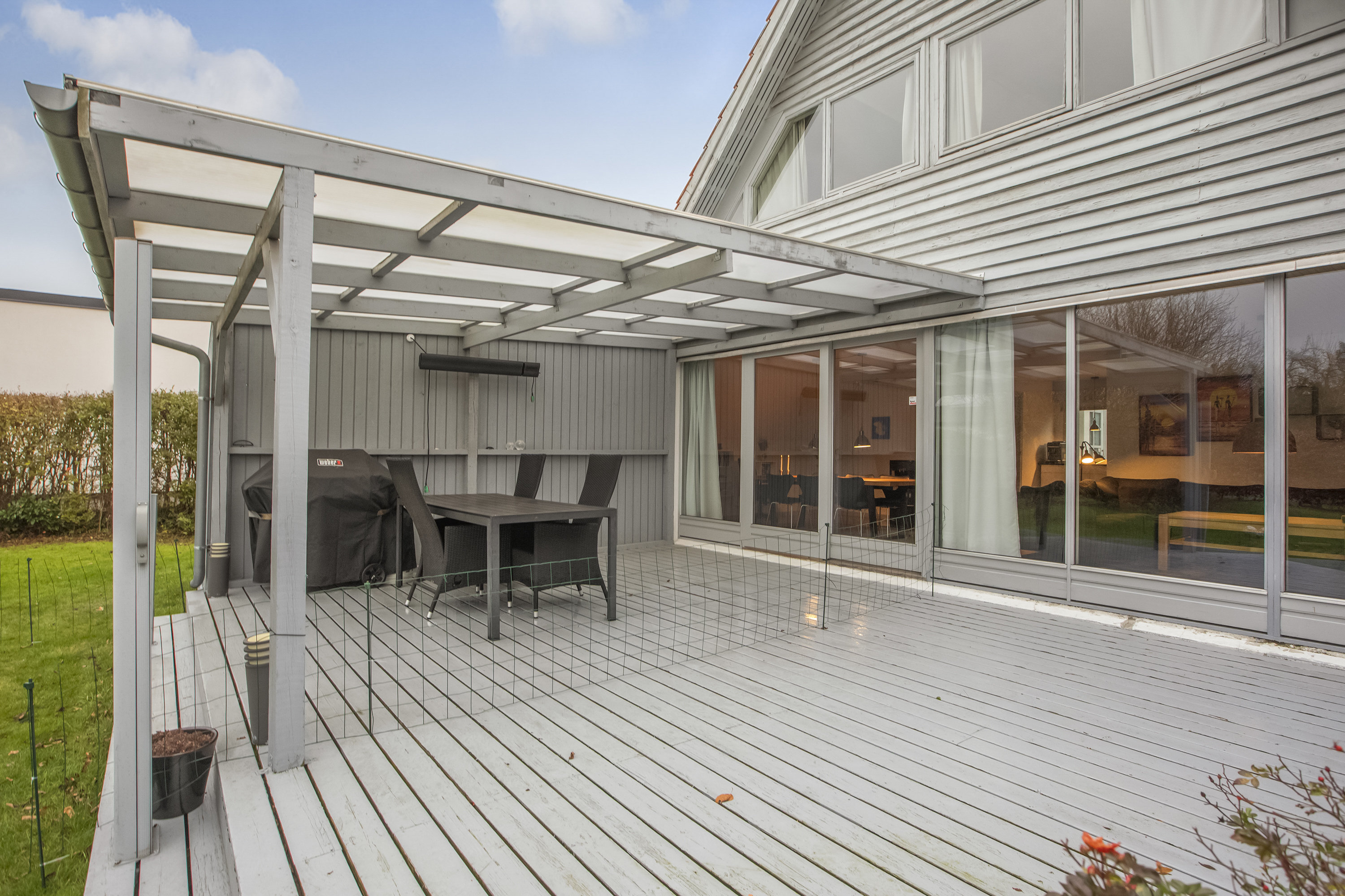 Fremhævet terrasse billede i fuldskærmstilstand. Billede af Hårbyvej 4, 2740 Skovlunde