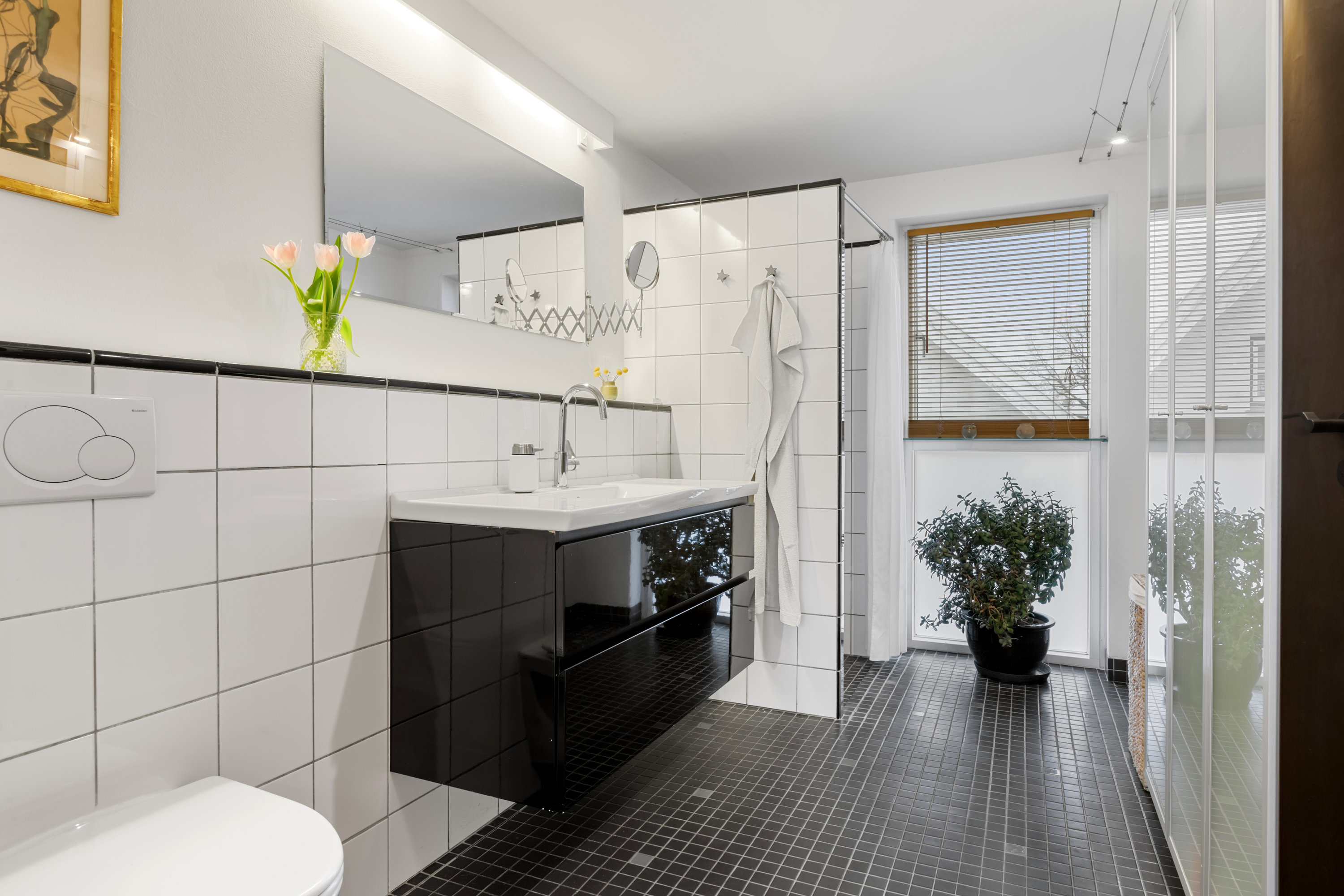 Fremhævet  billede i fuldskærmstilstand. Billede af Løkkevej 2B, 2791 Dragør