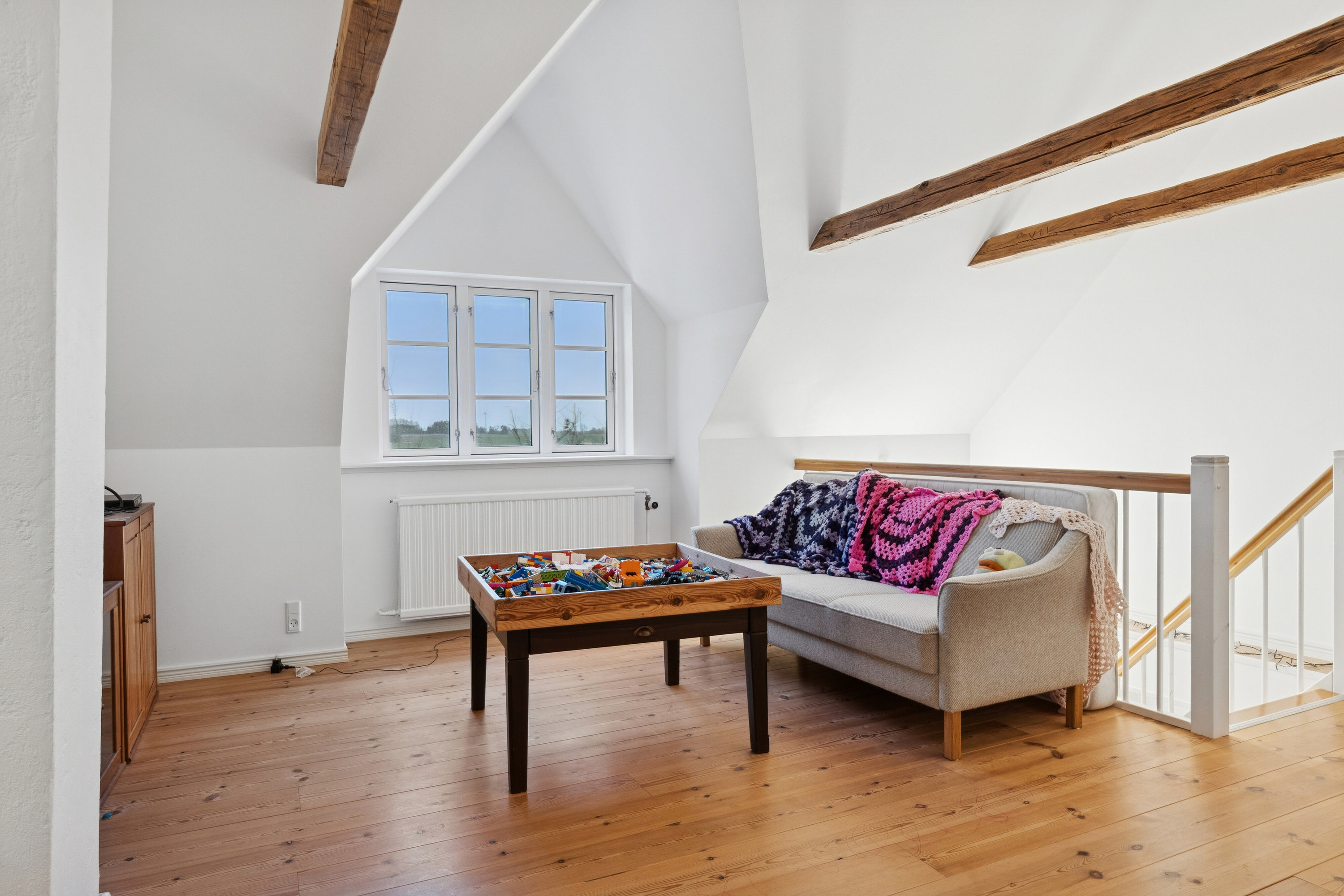 Fremhævet stue billede i fuldskærmstilstand. Billede af Katrinevej 28, Gimlinge, 4200 Slagelse