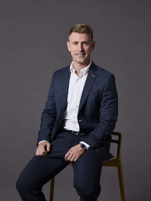 Ejendomsmægler Morten Brink Hinrichsen, Nybolig Auning, Nybolig