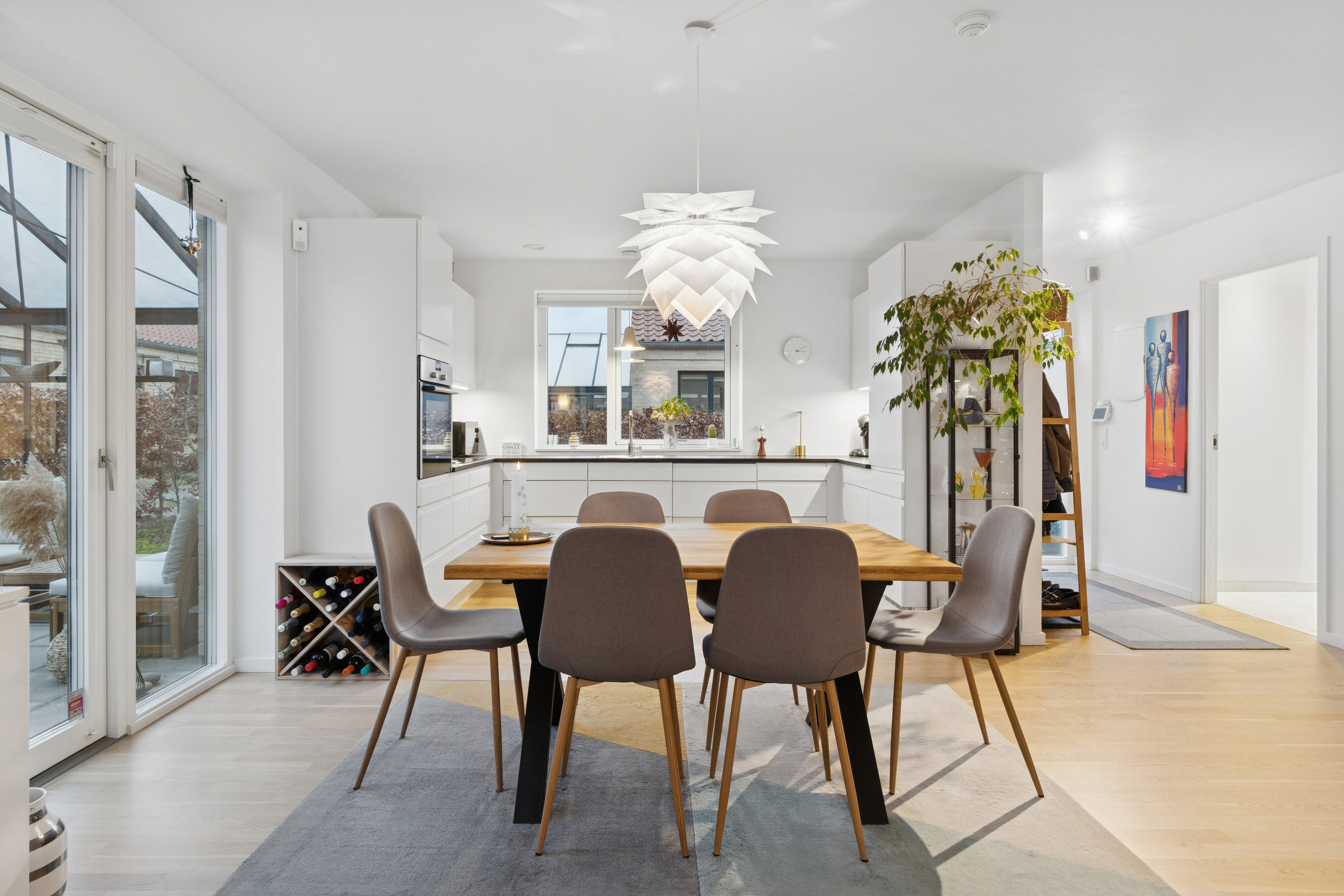 Fremhævet spisestue billede i fuldskærmstilstand. Billede af Irmavej 7, 2610 Rødovre