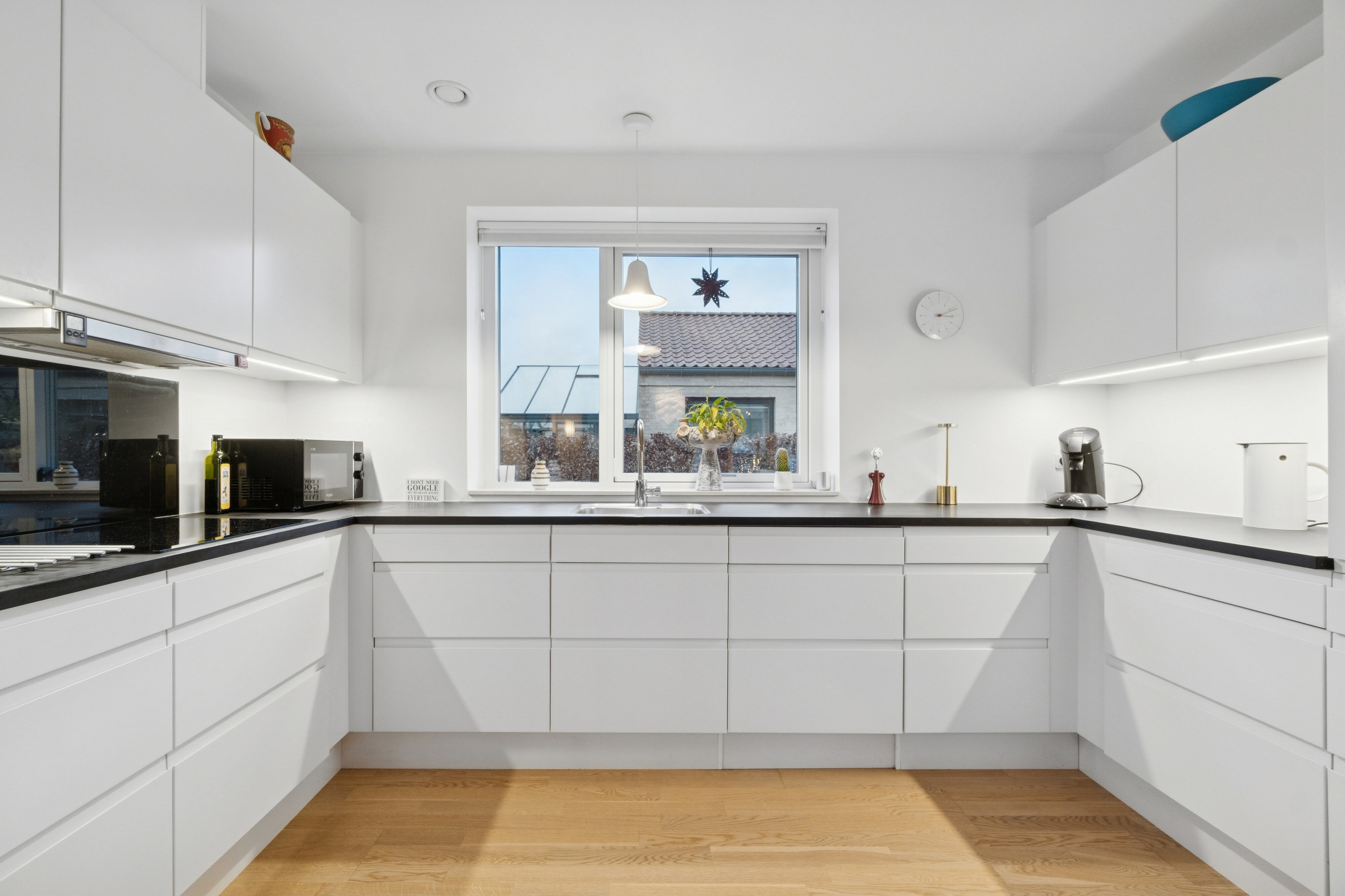 Fremhævet køkken billede i fuldskærmstilstand. Billede af Irmavej 7, 2610 Rødovre