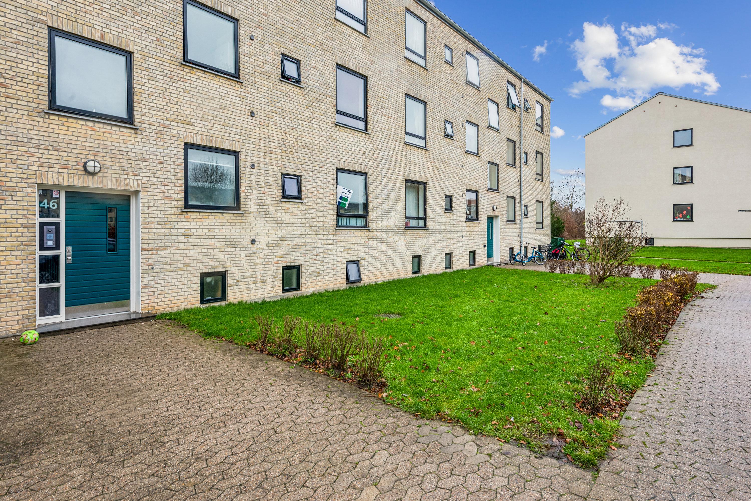 Fremhævet andet billede i fuldskærmstilstand. Billede af Åfløjen 46, st.. th., 2700 Brønshøj