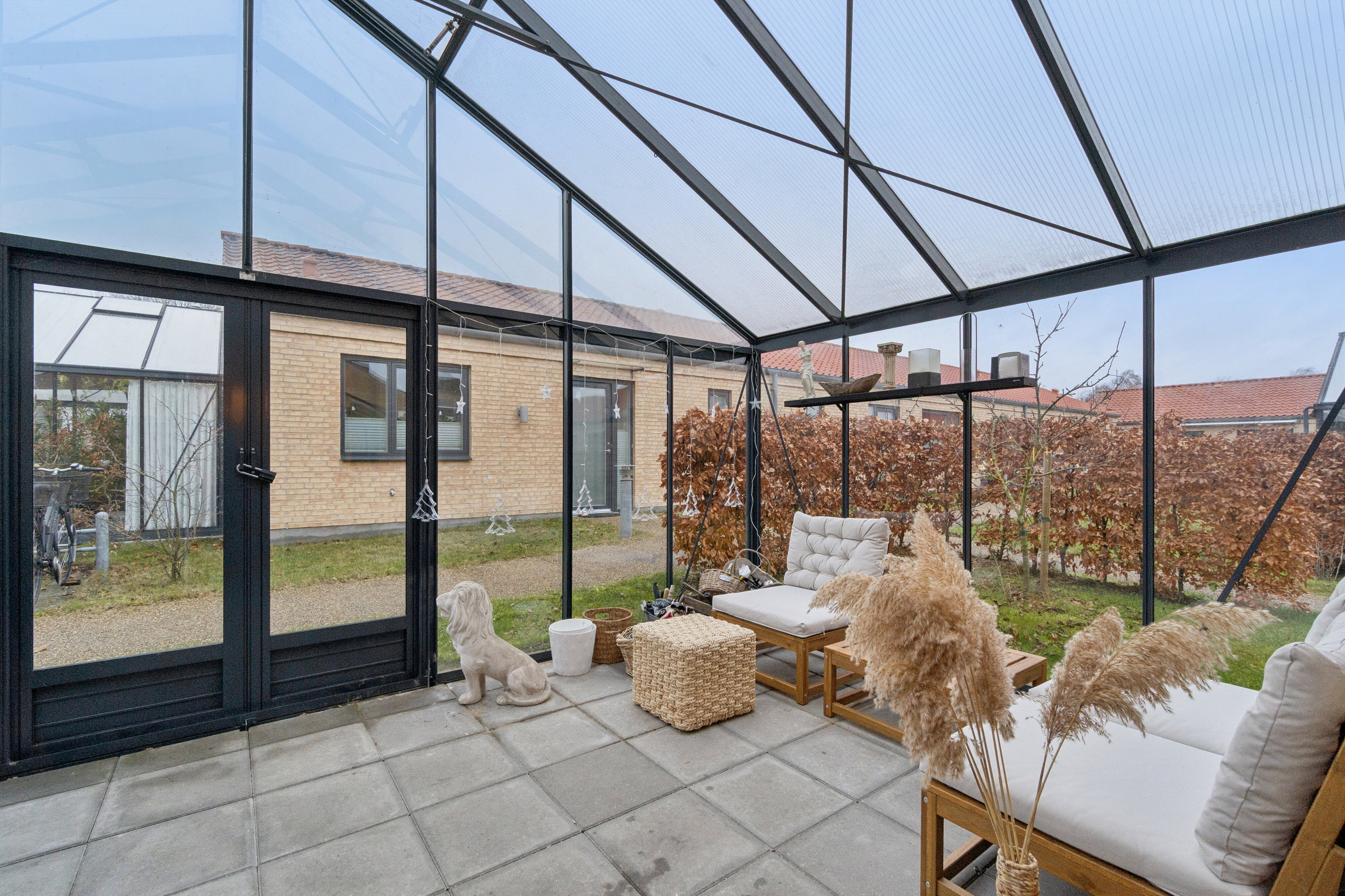 Fremhævet udestue billede i fuldskærmstilstand. Billede af Irmavej 7, 2610 Rødovre