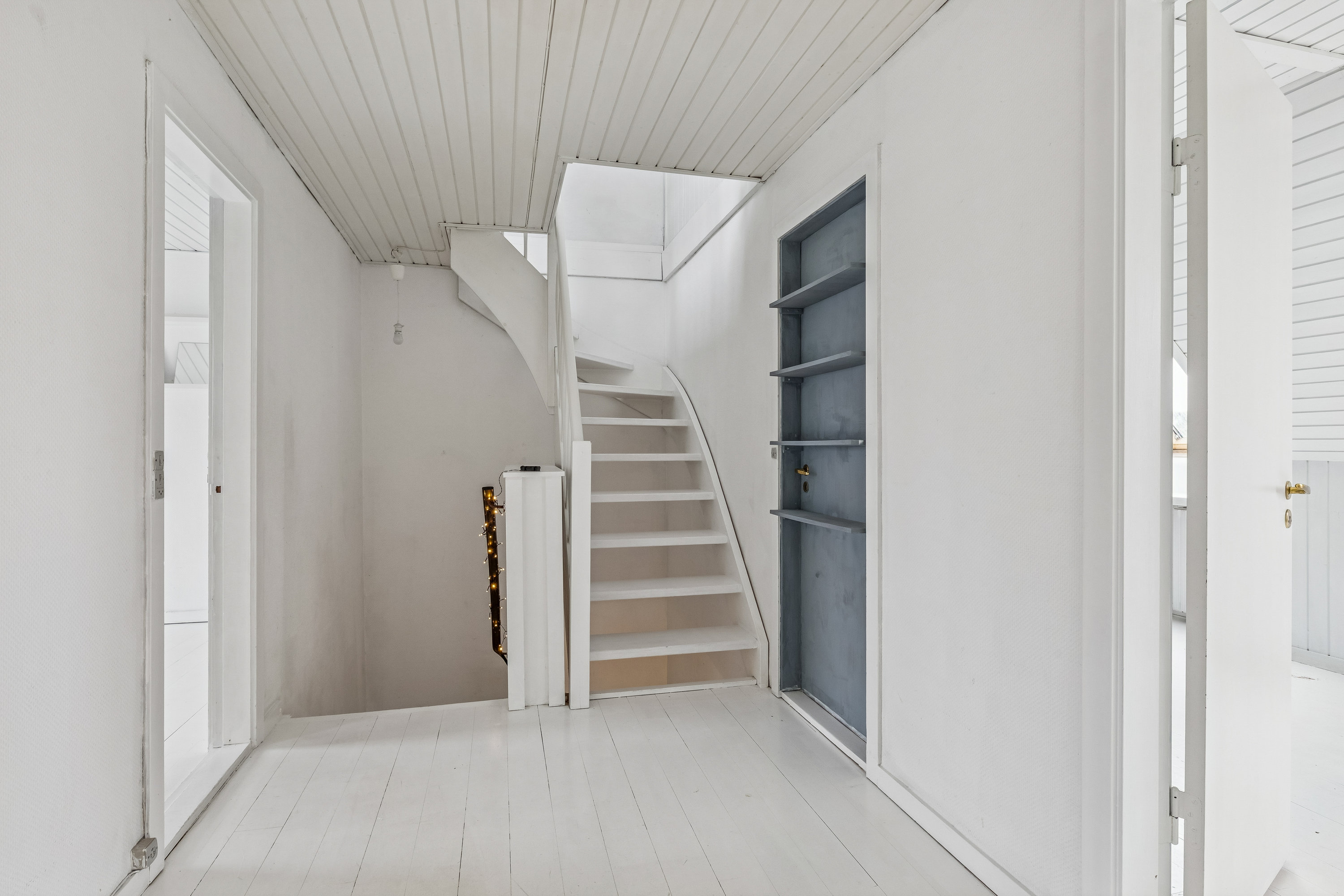 Fremhævet gang billede i fuldskærmstilstand. Billede af Søndertoften 145, 2630 Taastrup