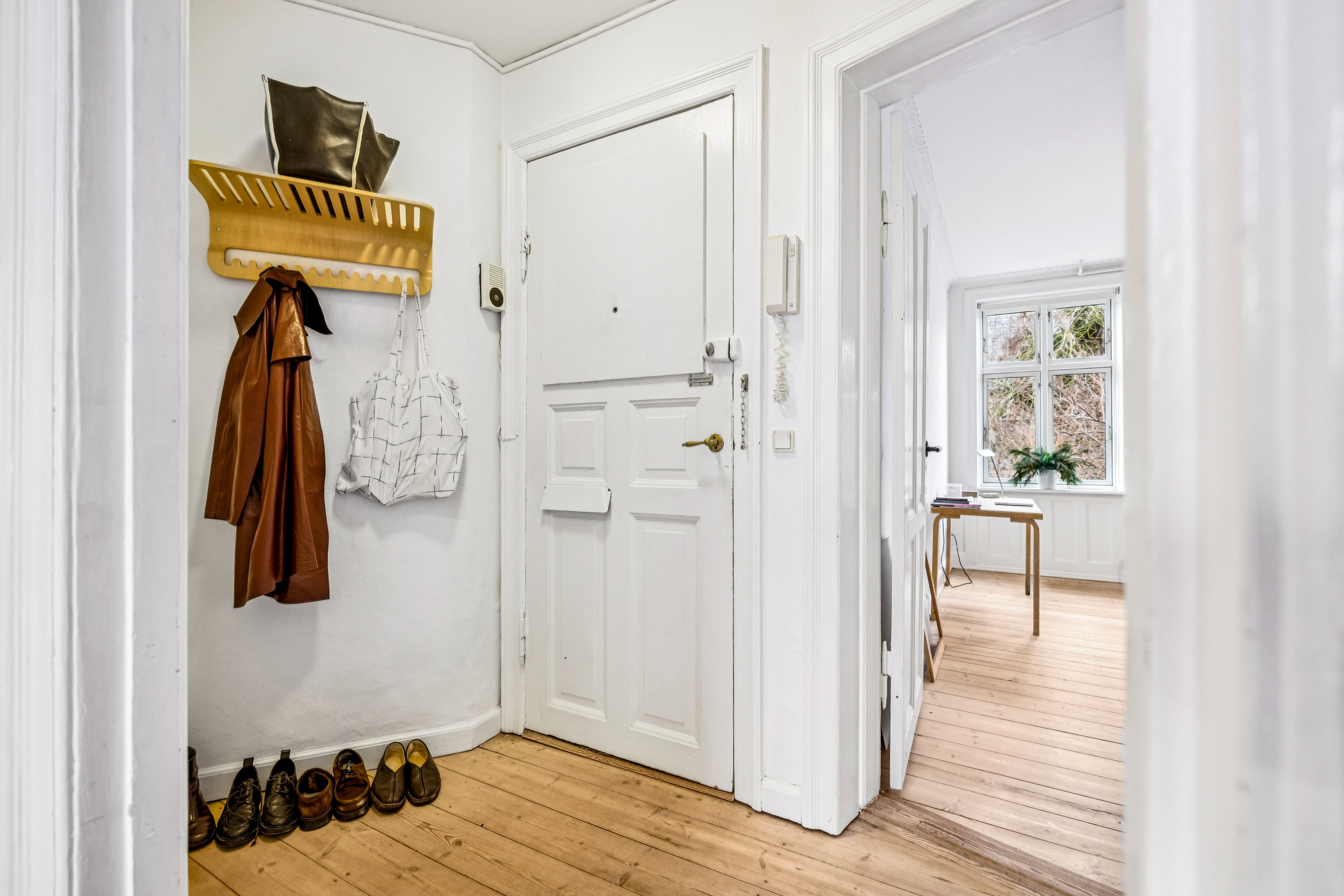 Fremhævet entré billede i fuldskærmstilstand. Billede af Godthåbsvej 62D, 2. tv., 2000 Frederiksberg