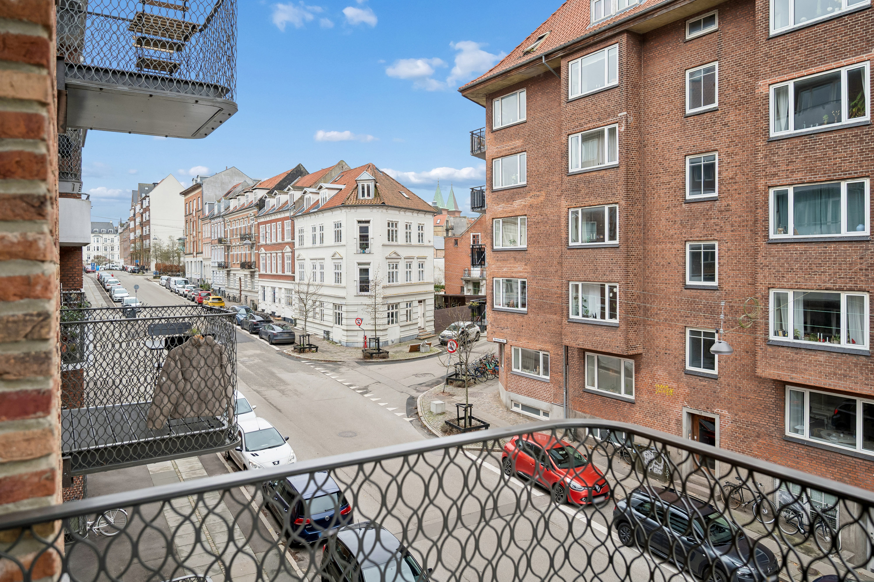 Fremhævet andet billede i fuldskærmstilstand. Billede af Marselisborg Allé 9B, 2. 1., 8000 Aarhus C