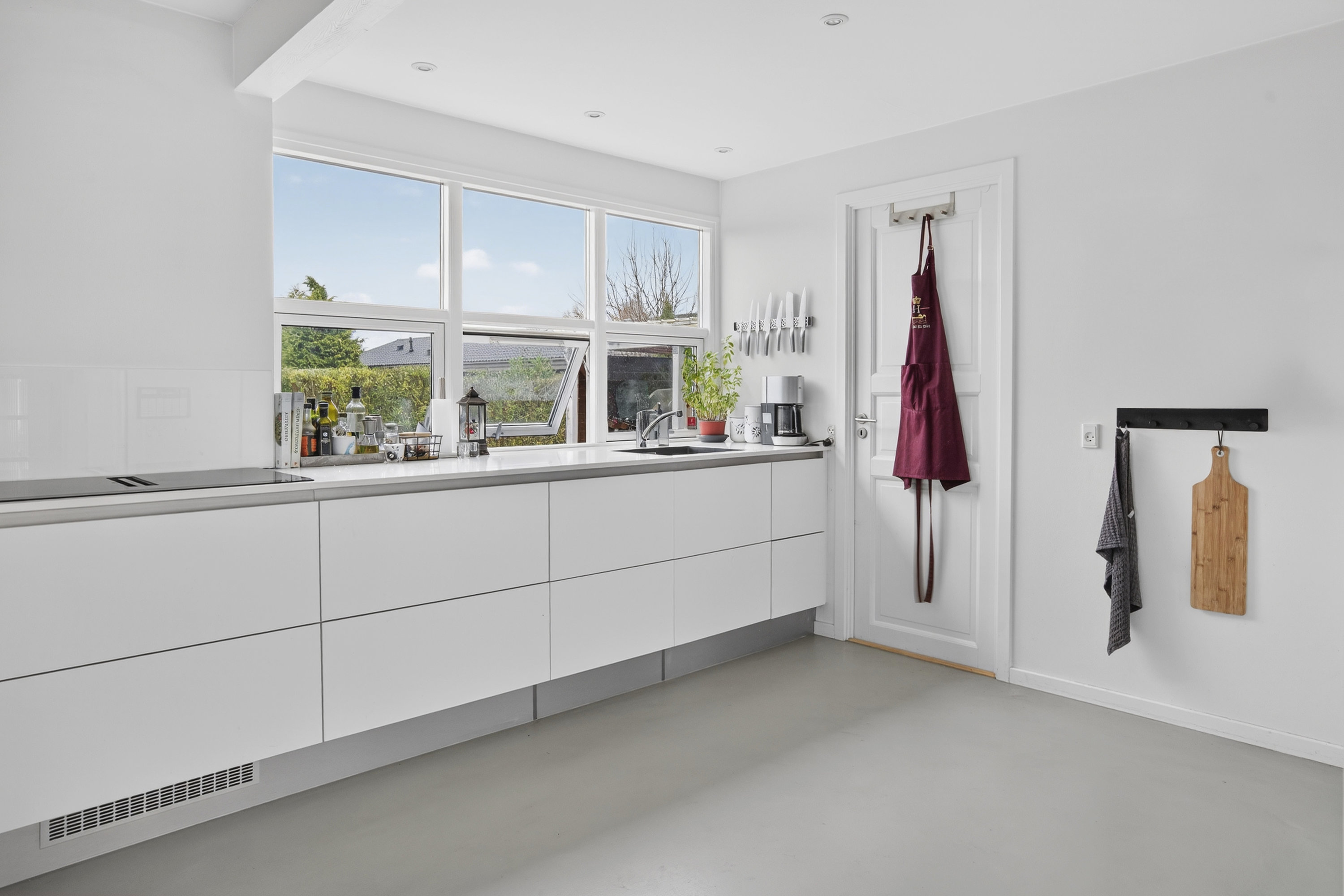 Fremhævet køkken billede i fuldskærmstilstand. Billede af Rørkær 31, Smørumnedre, 2765 Smørum