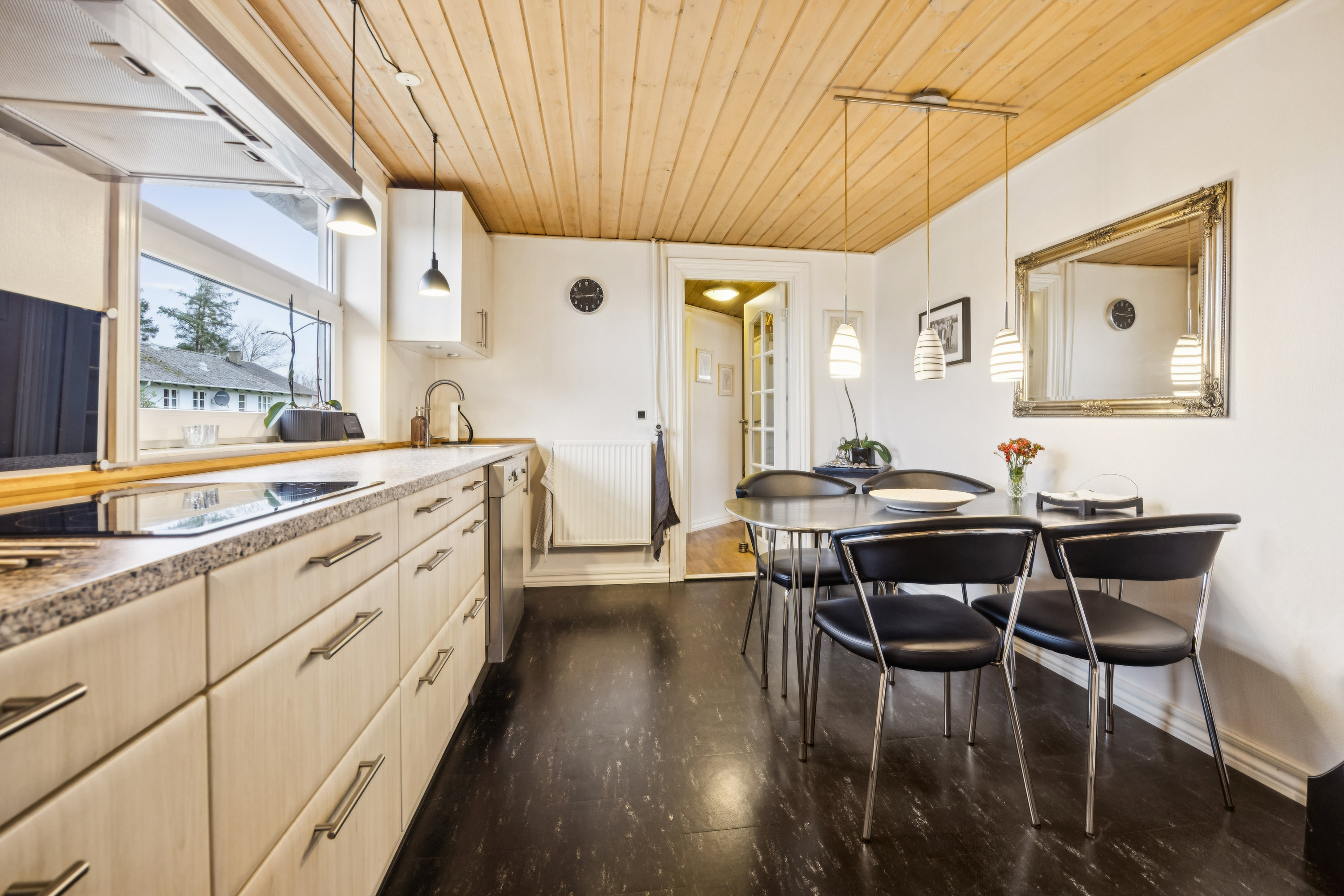 Miniaturebillede 1: køkken. Billede af Holmevej 13, Moseby, 9490 Pandrup