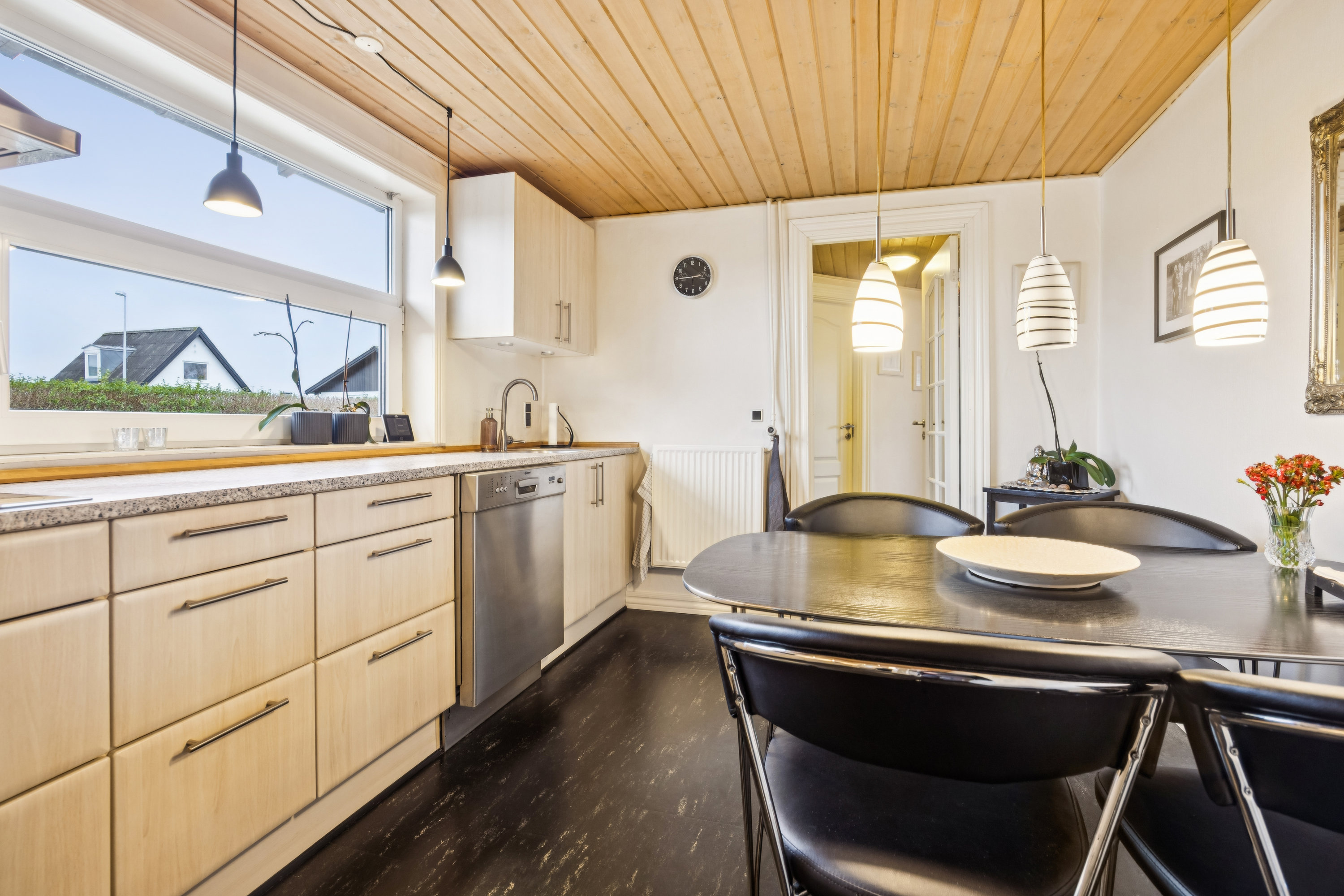 Miniaturebillede 2: køkken. Billede af Holmevej 13, Moseby, 9490 Pandrup