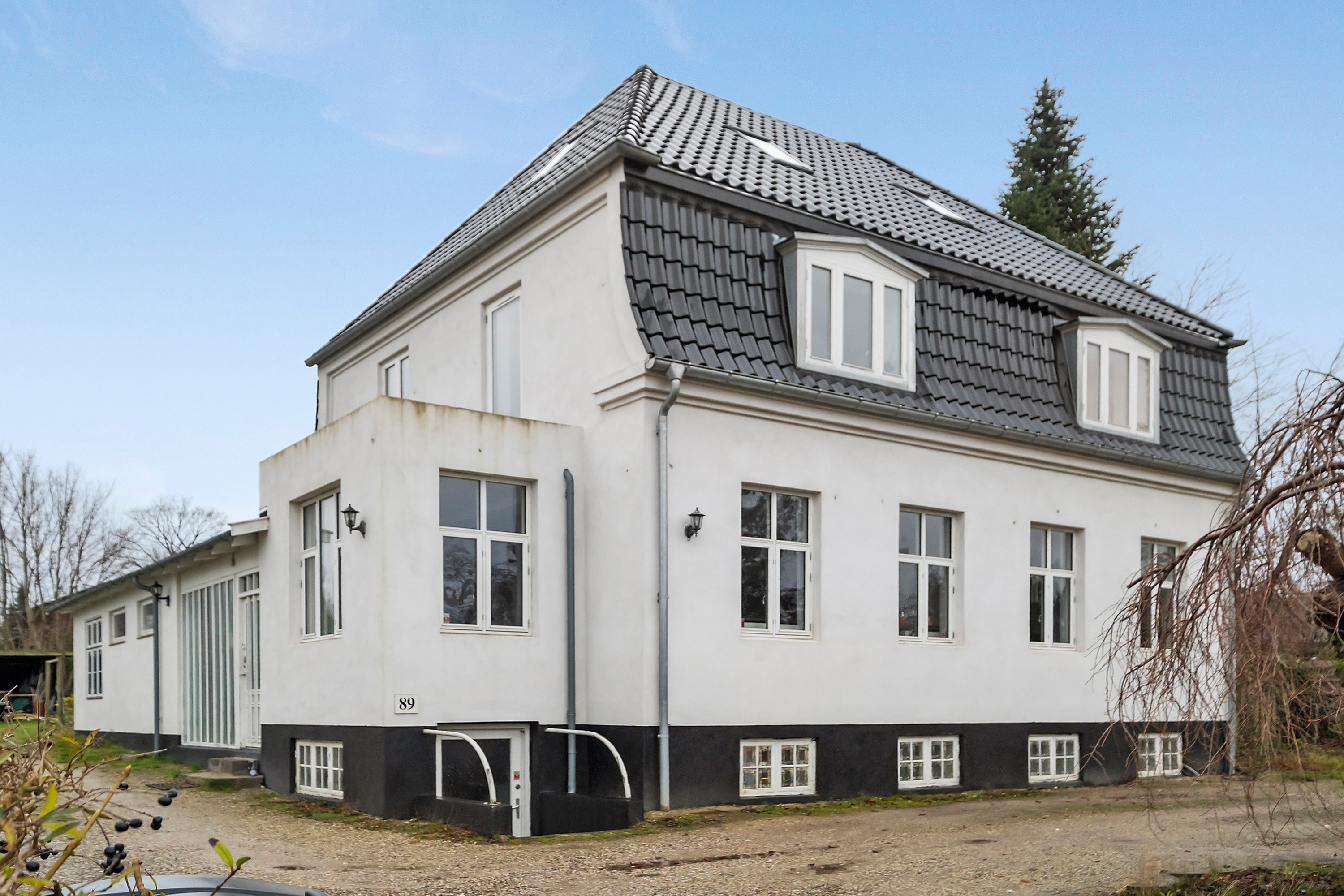 Fremhævet ejendommen billede i fuldskærmstilstand. Billede af Birkerød Kongevej 89, 3460 Birkerød