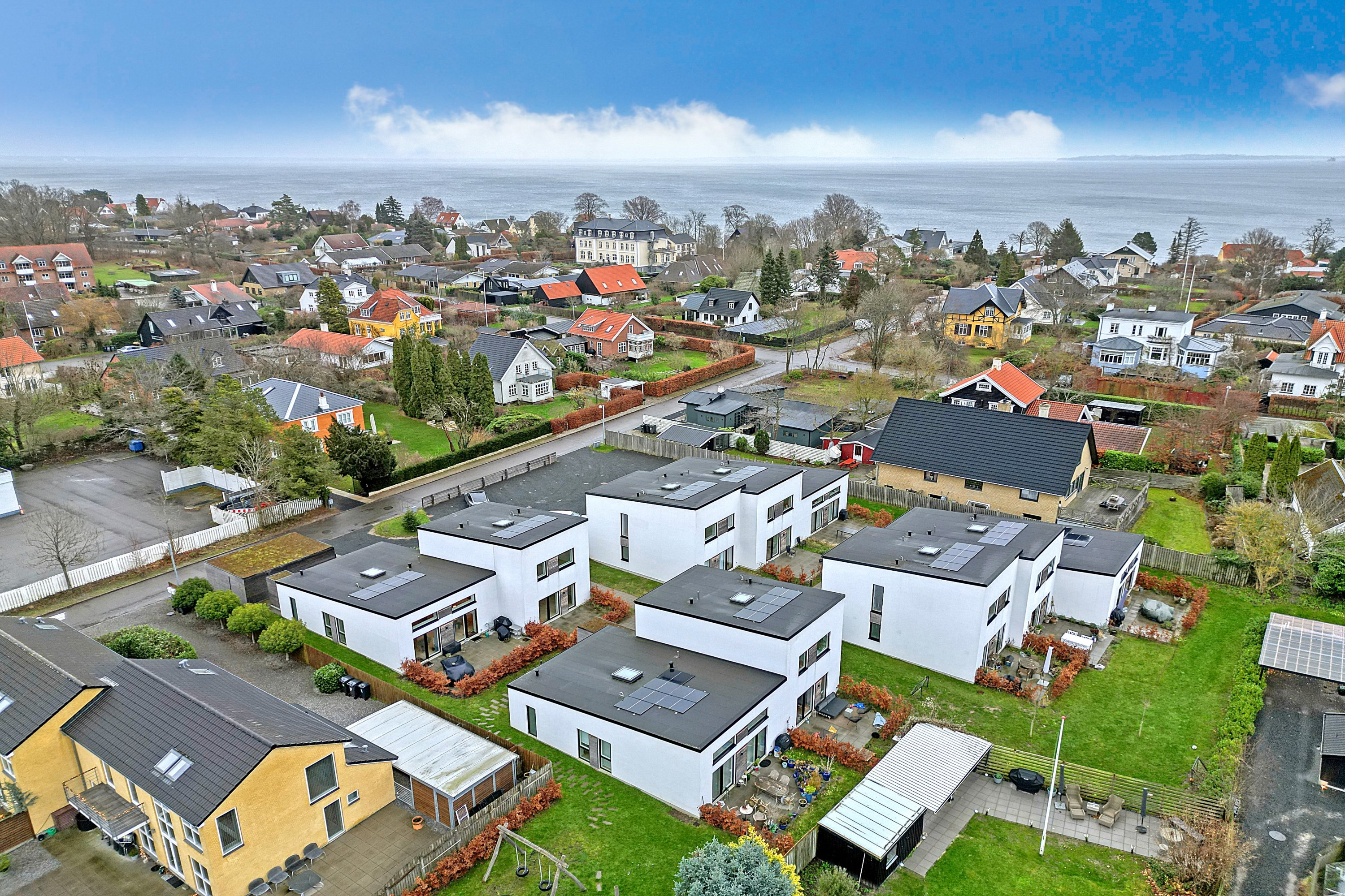 Fremhævet luftfoto billede i fuldskærmstilstand. Billede af Nyvej 2B, 3050 Humlebæk