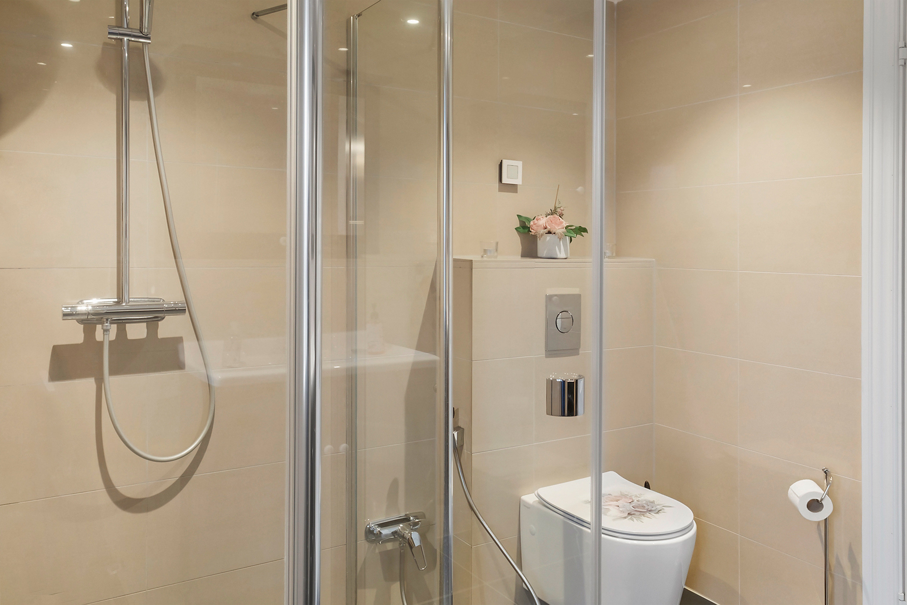 Fremhævet badeværelse billede i fuldskærmstilstand. Billede af Birkerød Kongevej 89, 3460 Birkerød