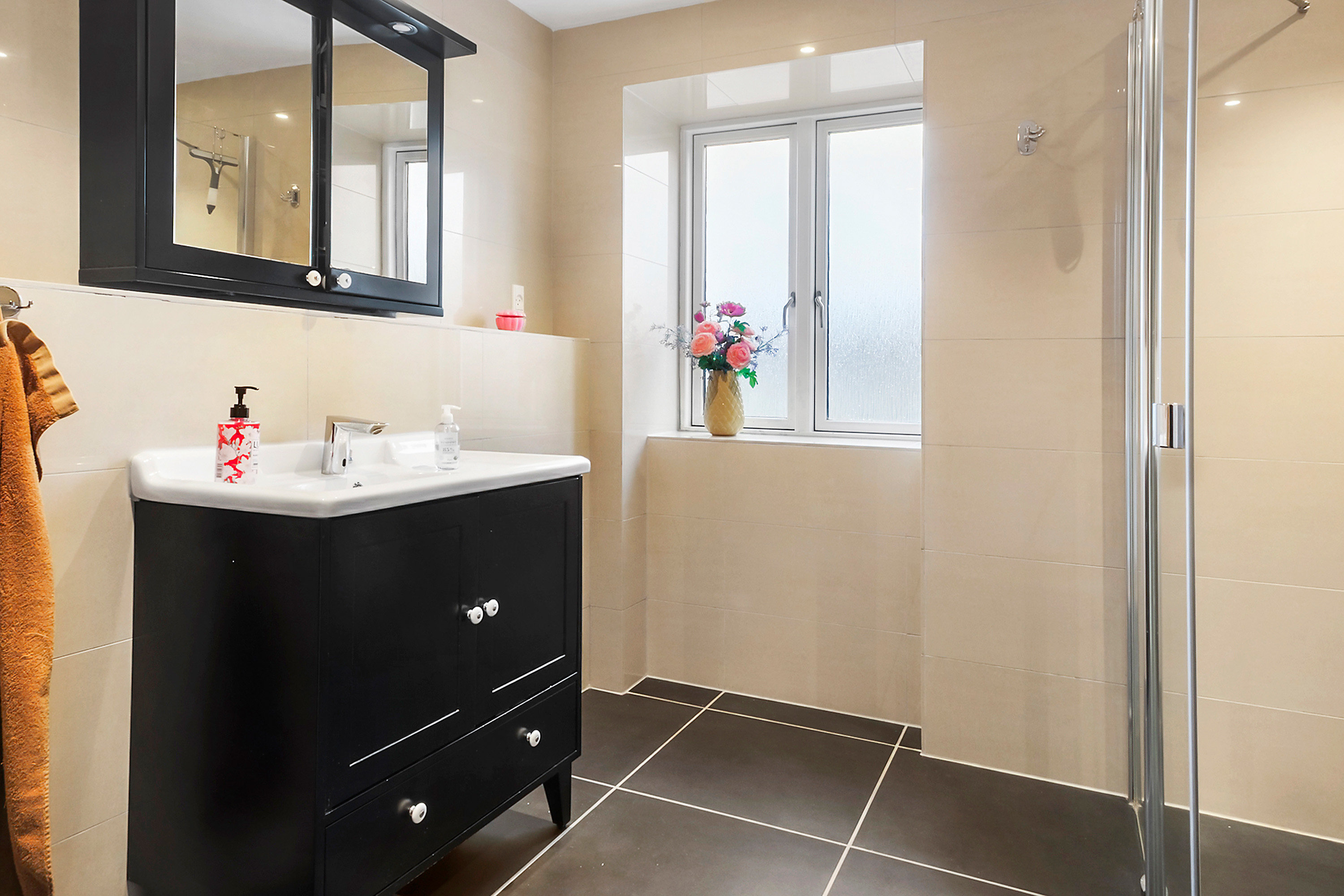 Fremhævet område billede i fuldskærmstilstand. Billede af Birkerød Kongevej 89, 3460 Birkerød