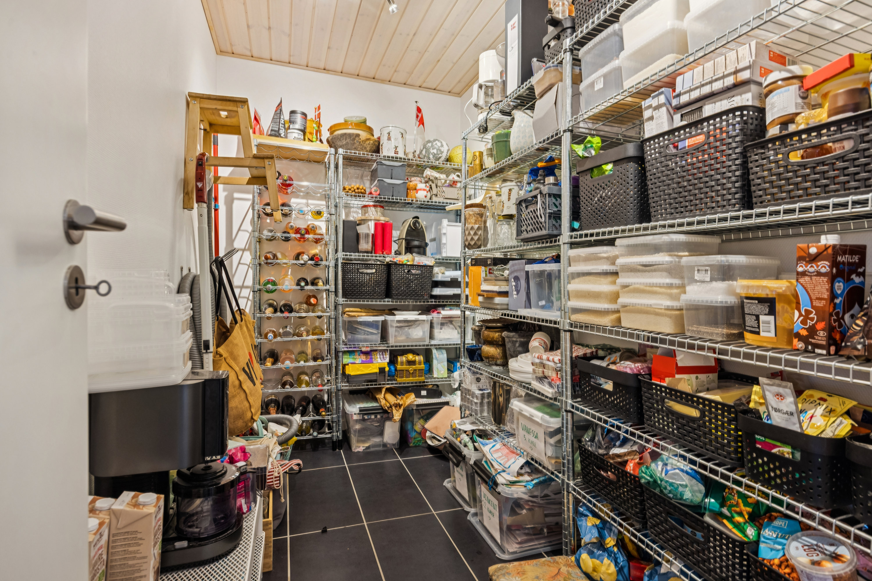 Fremhævet butik billede i fuldskærmstilstand. Billede af Skovparken 1, 9440 Aabybro