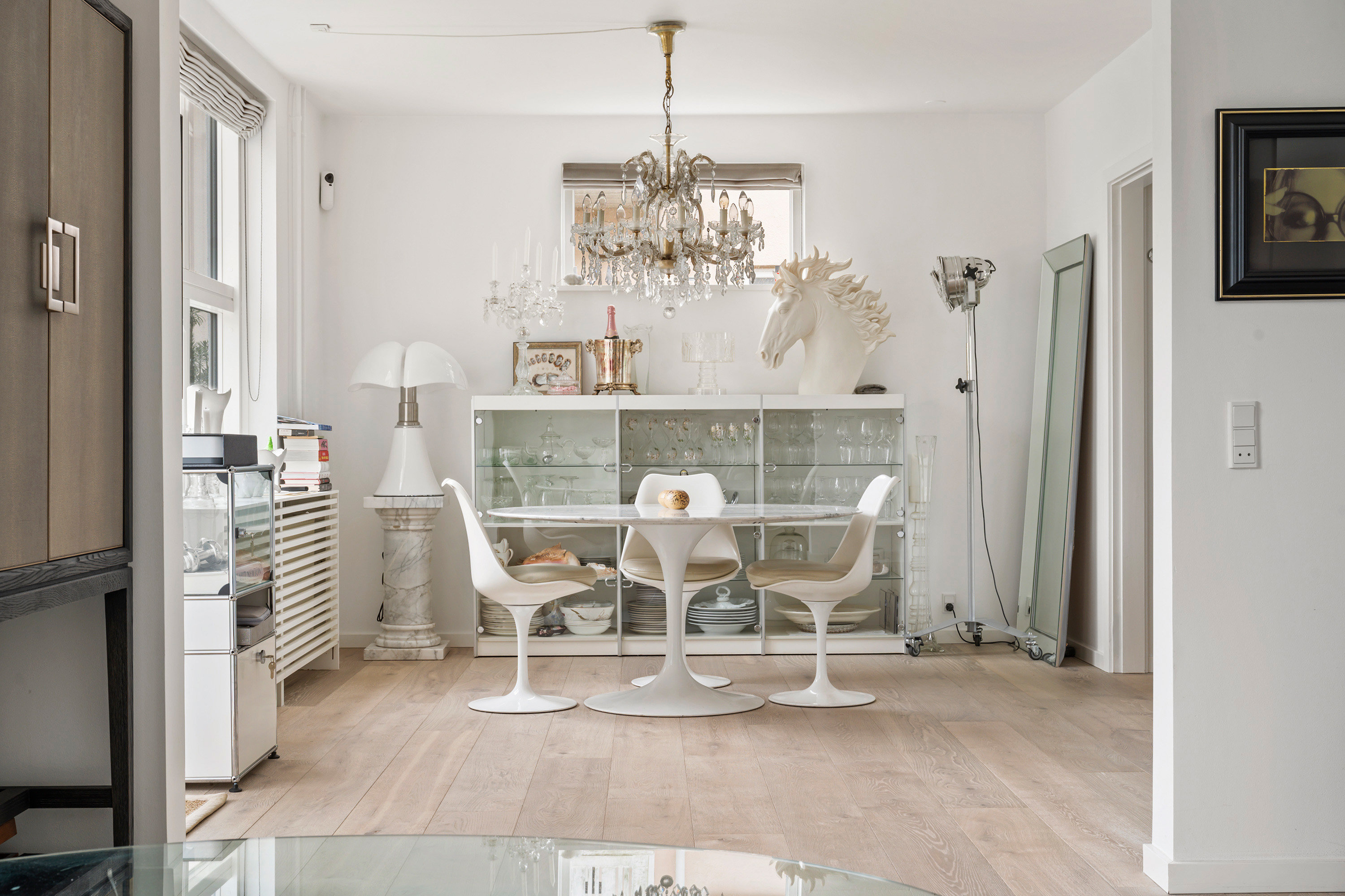 Fremhævet spisestue billede i fuldskærmstilstand. Billede af Marievej 16B, st.., 2950 Vedbæk